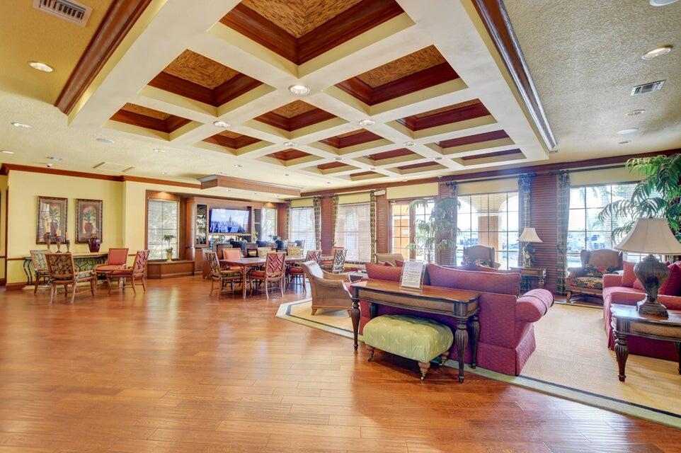 YACHT CLUB ON THE INTRACOASTAL - Residential