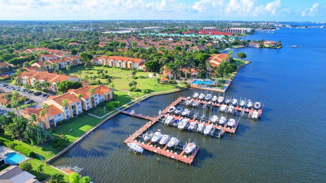 YACHT CLUB ON THE INTRACOASTAL - Residential
