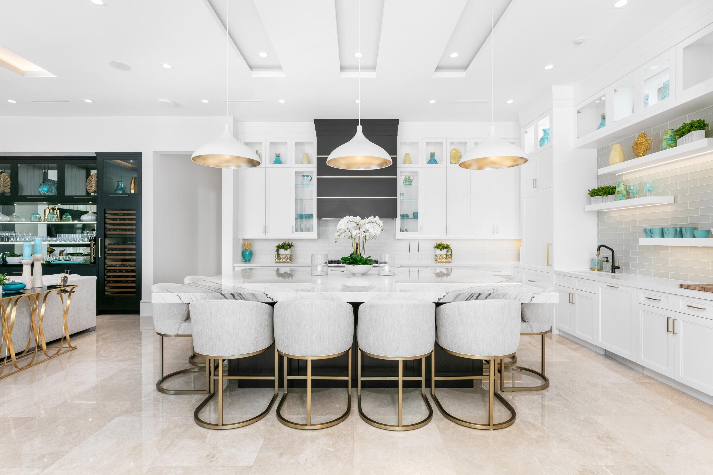 ROYAL PALM YACHT & COUNTRY CLUB - Residential