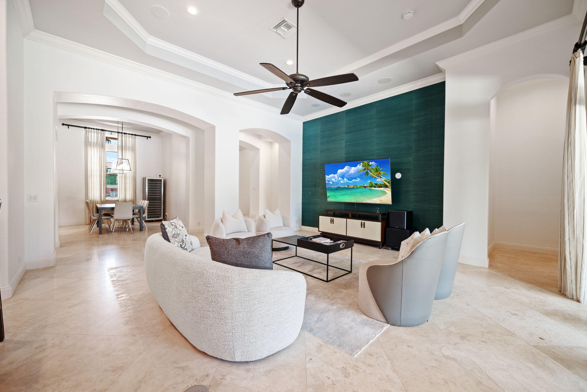 SIGNATURE ESTATES - Residential