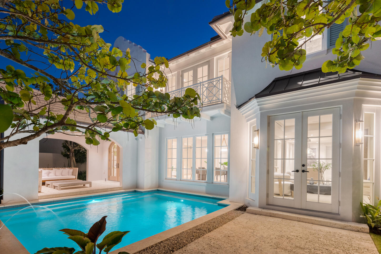 IBIS ISLE - Residential