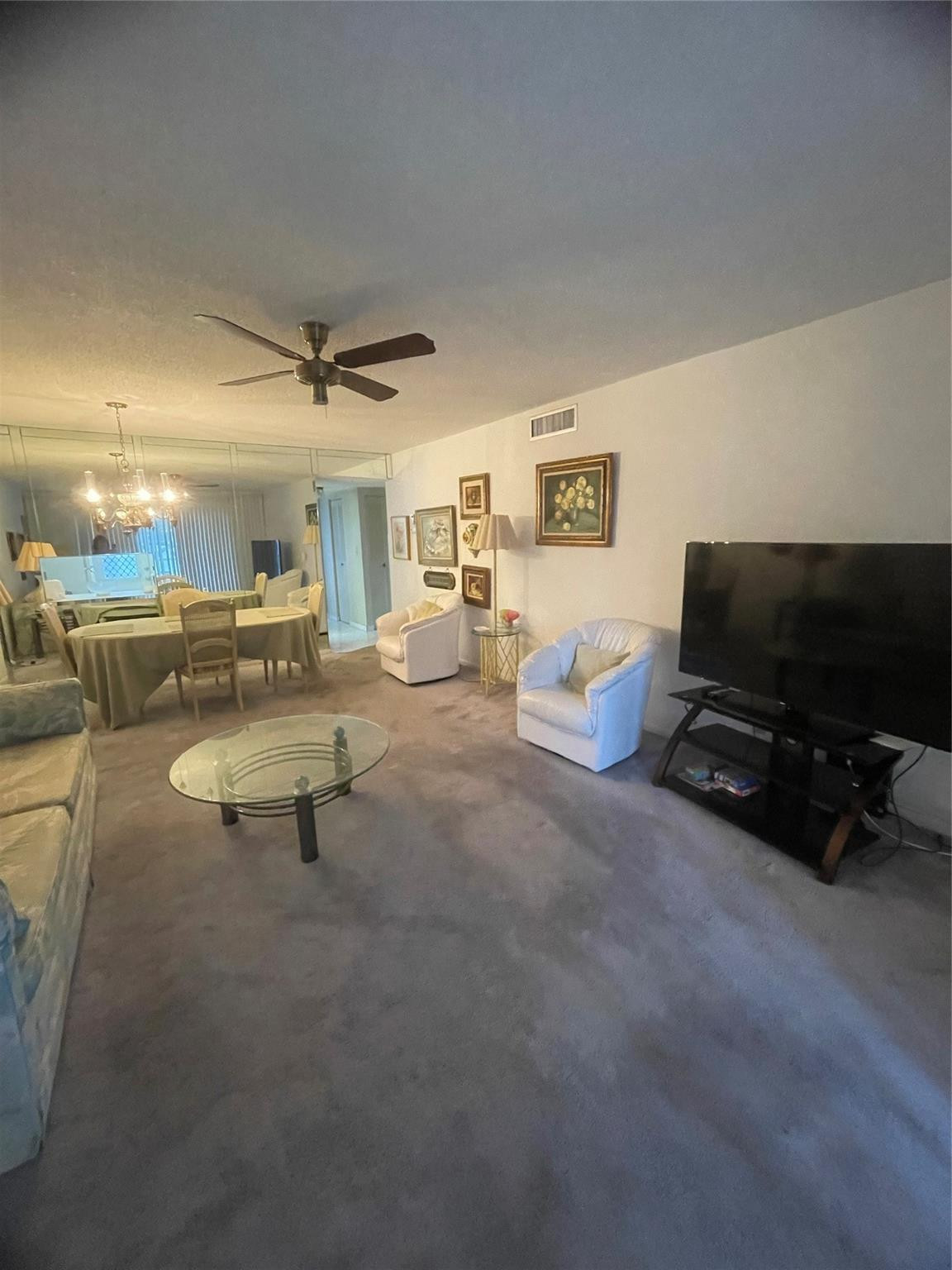 Danians North Condo - Residential