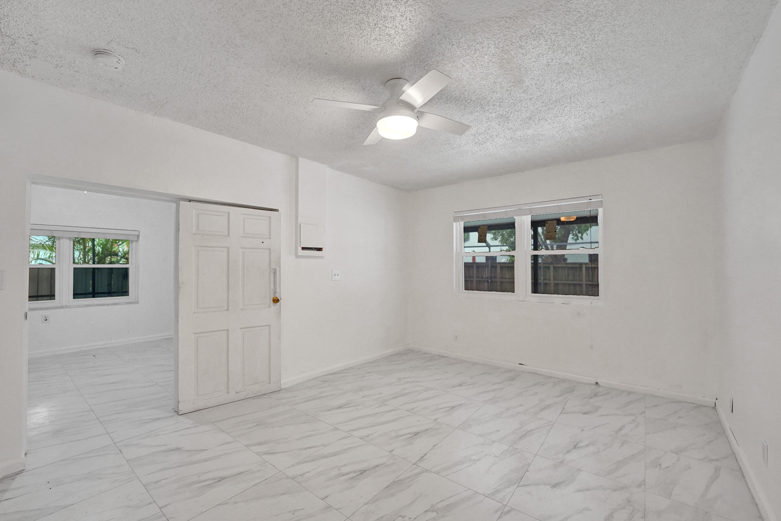 EVERGLADE LAND SALES CO - Residential Income