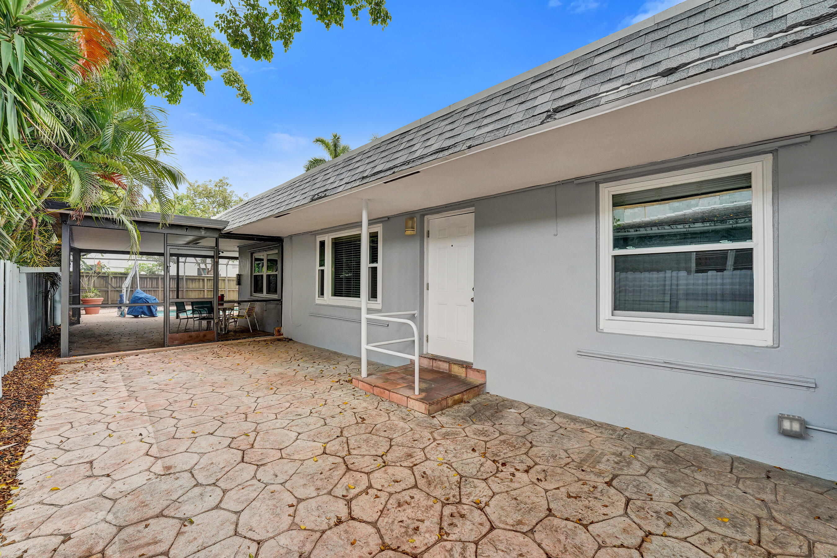 EVERGLADE LAND SALES CO - Residential Income