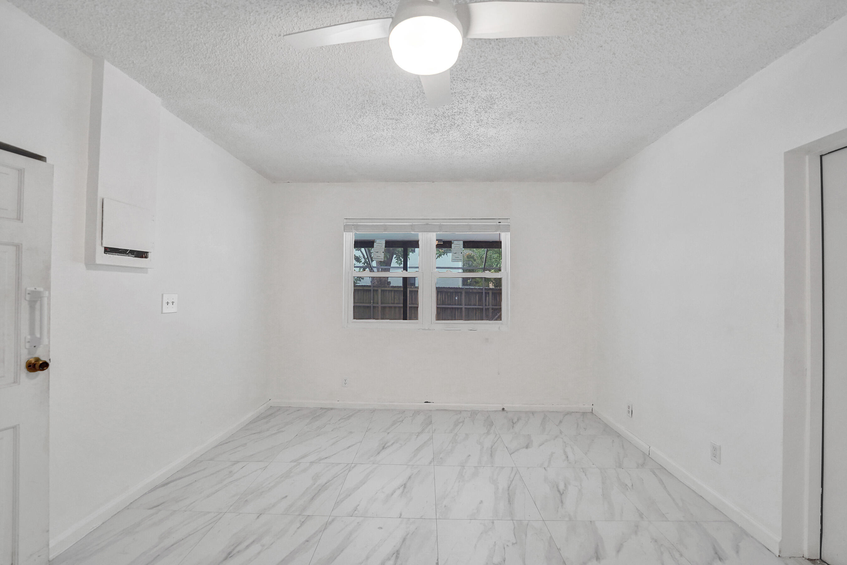 EVERGLADE LAND SALES CO - Residential Income