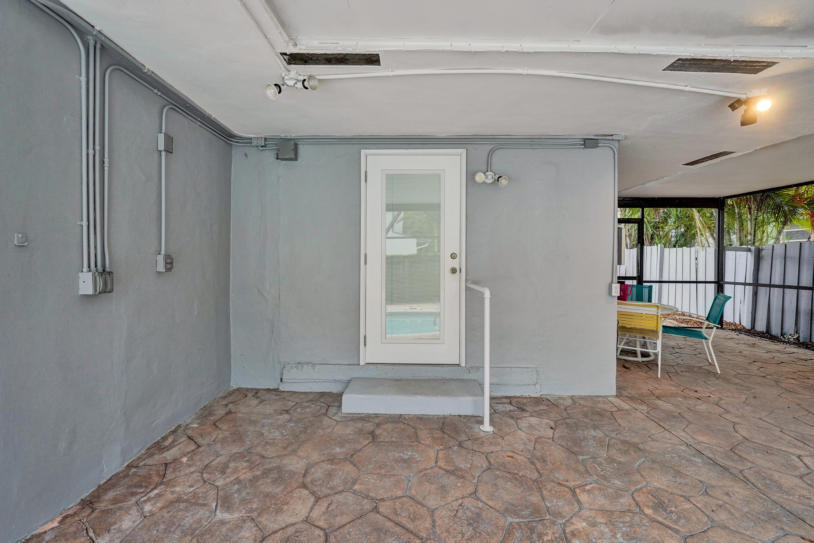 EVERGLADE LAND SALES CO - Residential Income