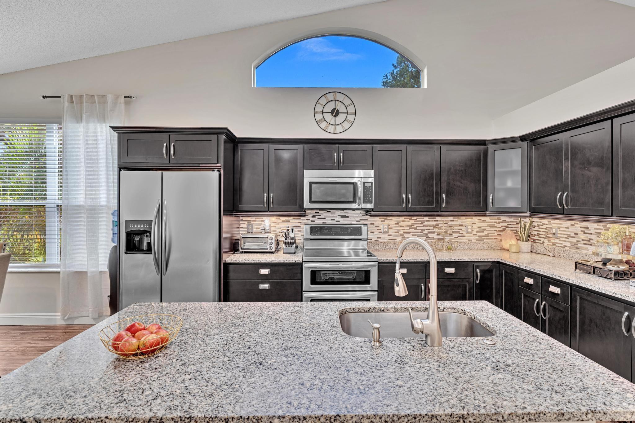 LAKE CHARLESTON PAR D - Residential