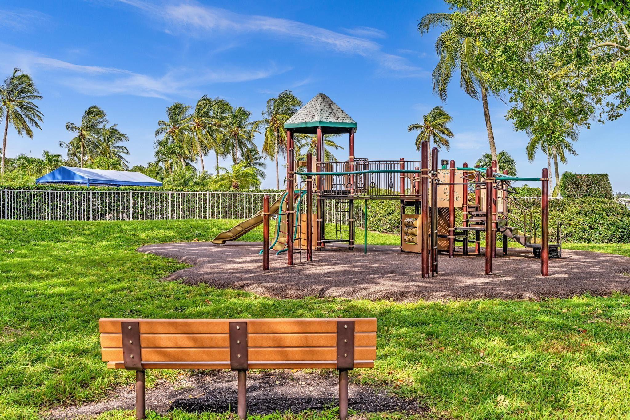 LAKE CHARLESTON PAR D - Residential