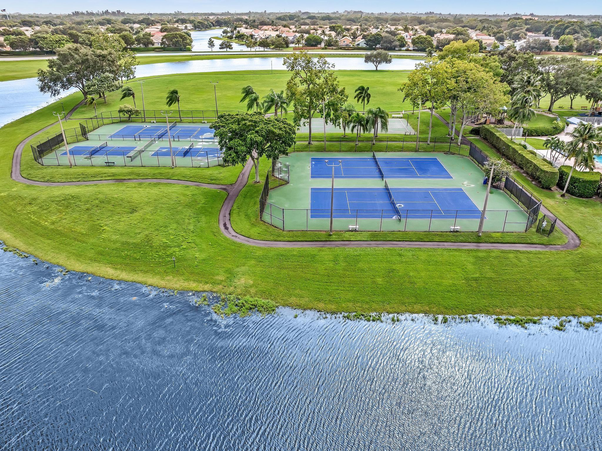 LAKE CHARLESTON PAR D - Residential