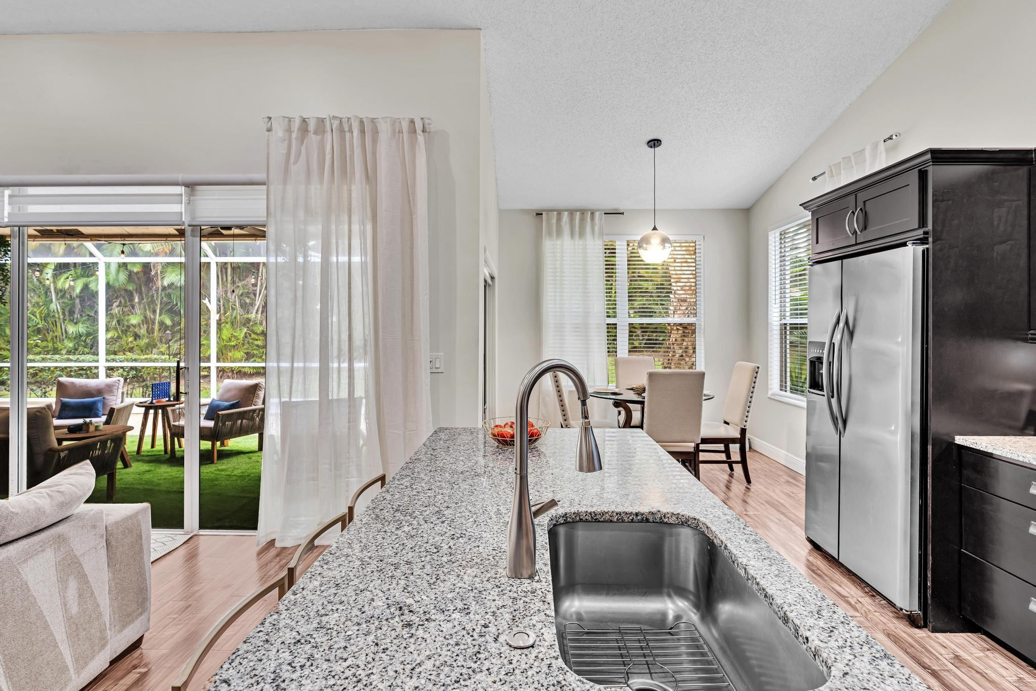 LAKE CHARLESTON PAR D - Residential
