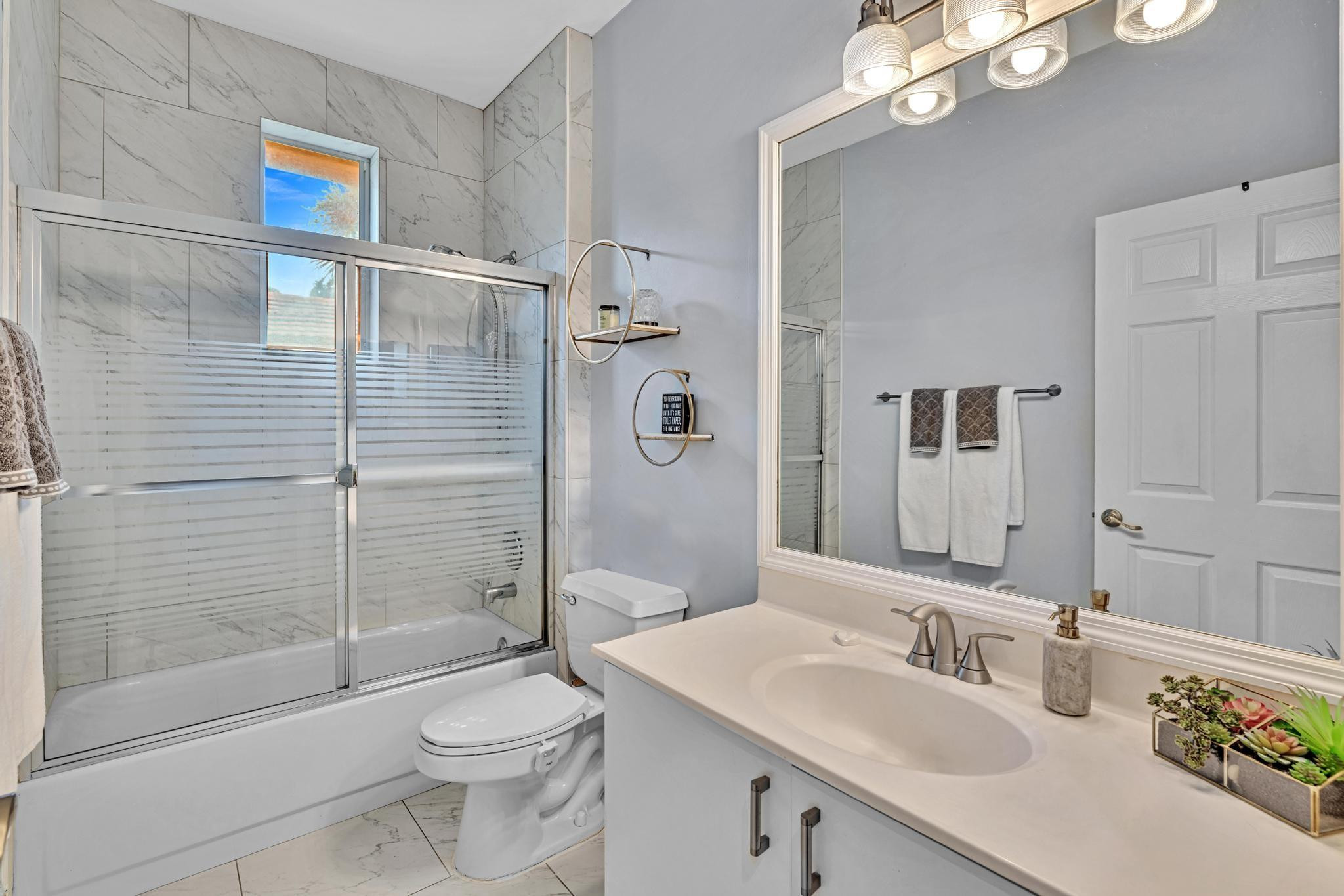 LAKE CHARLESTON PAR D - Residential