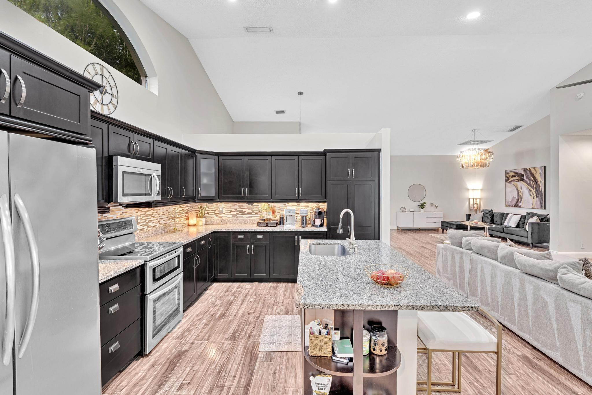 LAKE CHARLESTON PAR D - Residential