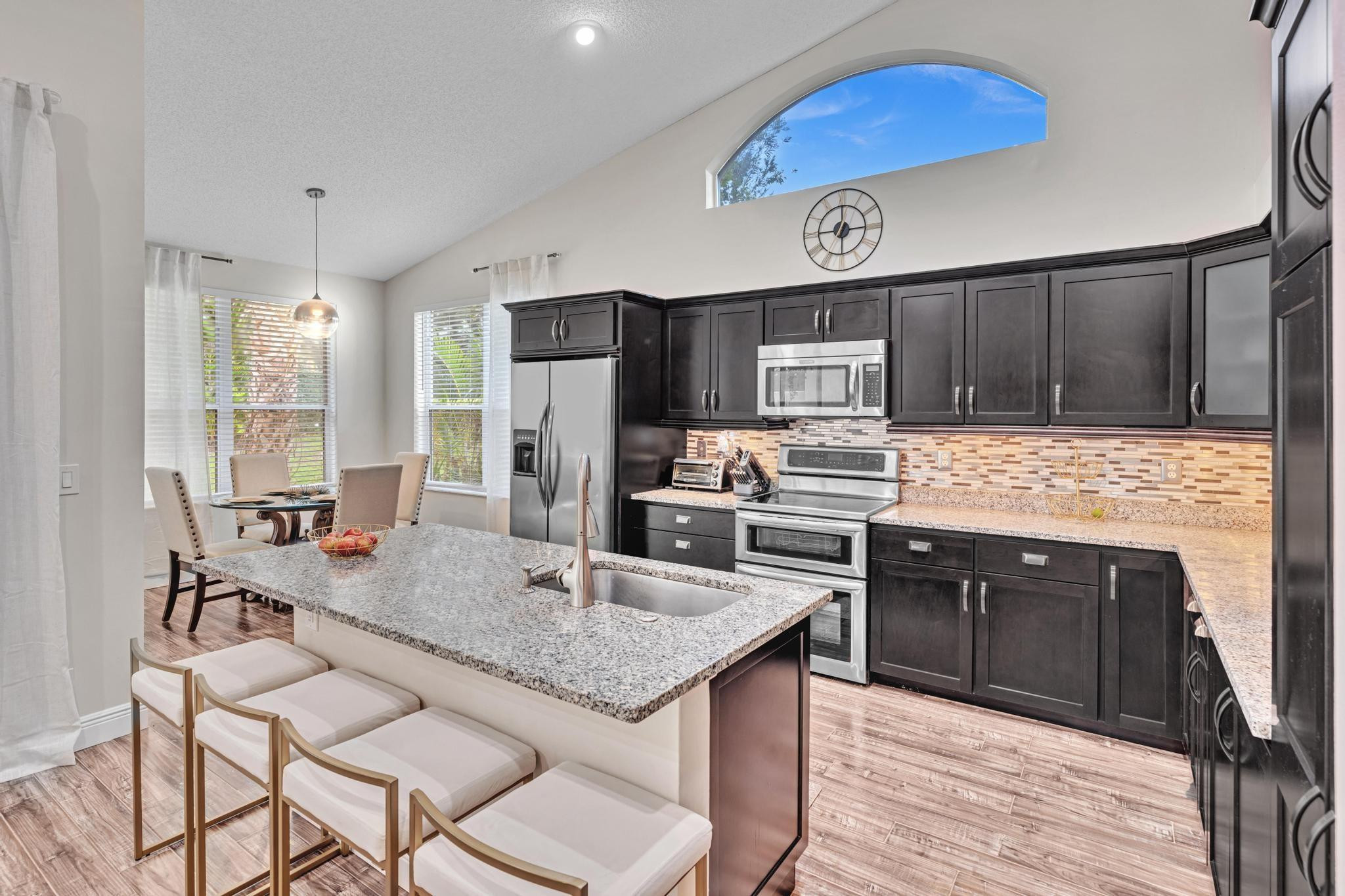 LAKE CHARLESTON PAR D - Residential