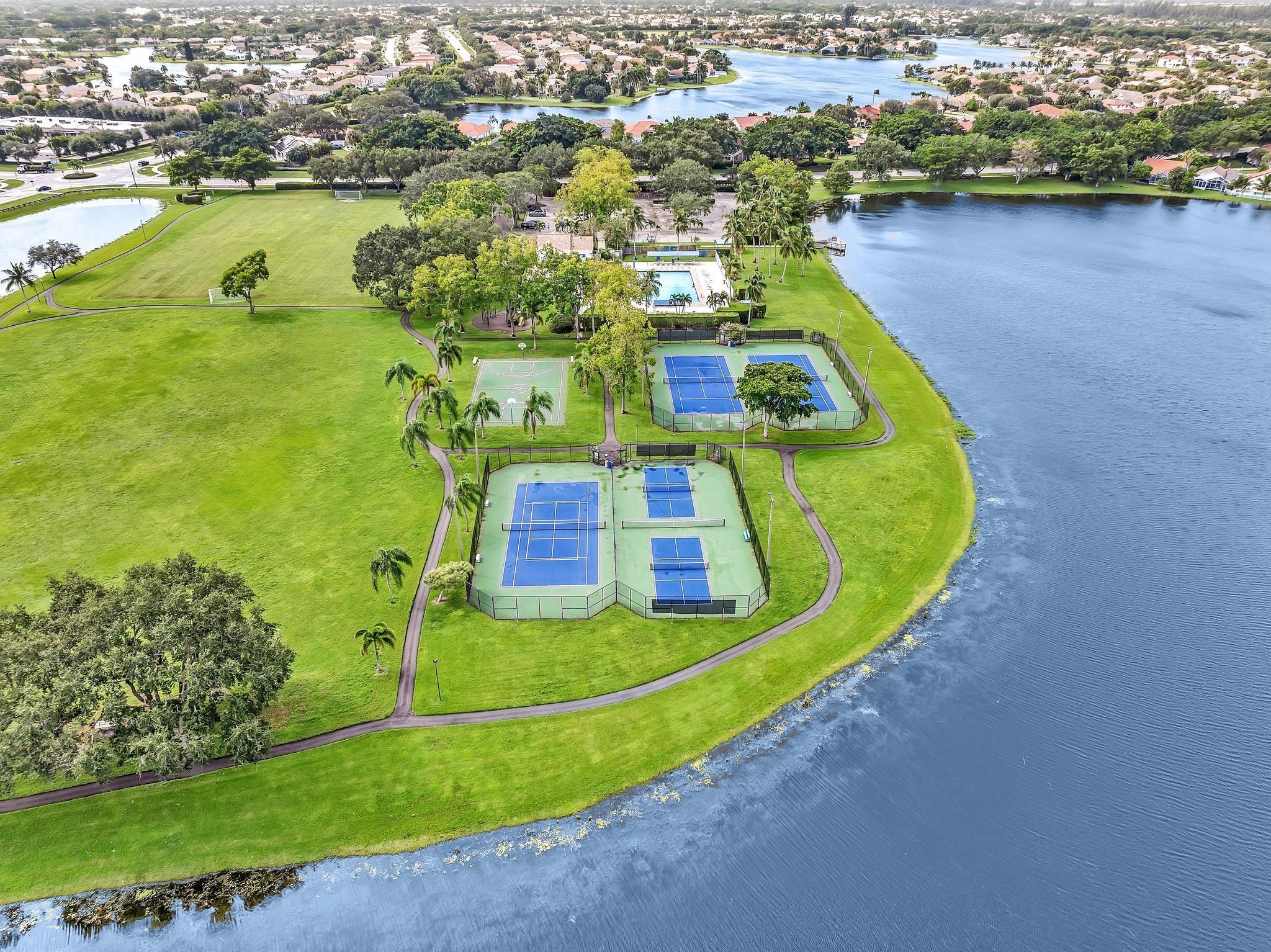 LAKE CHARLESTON PAR D - Residential