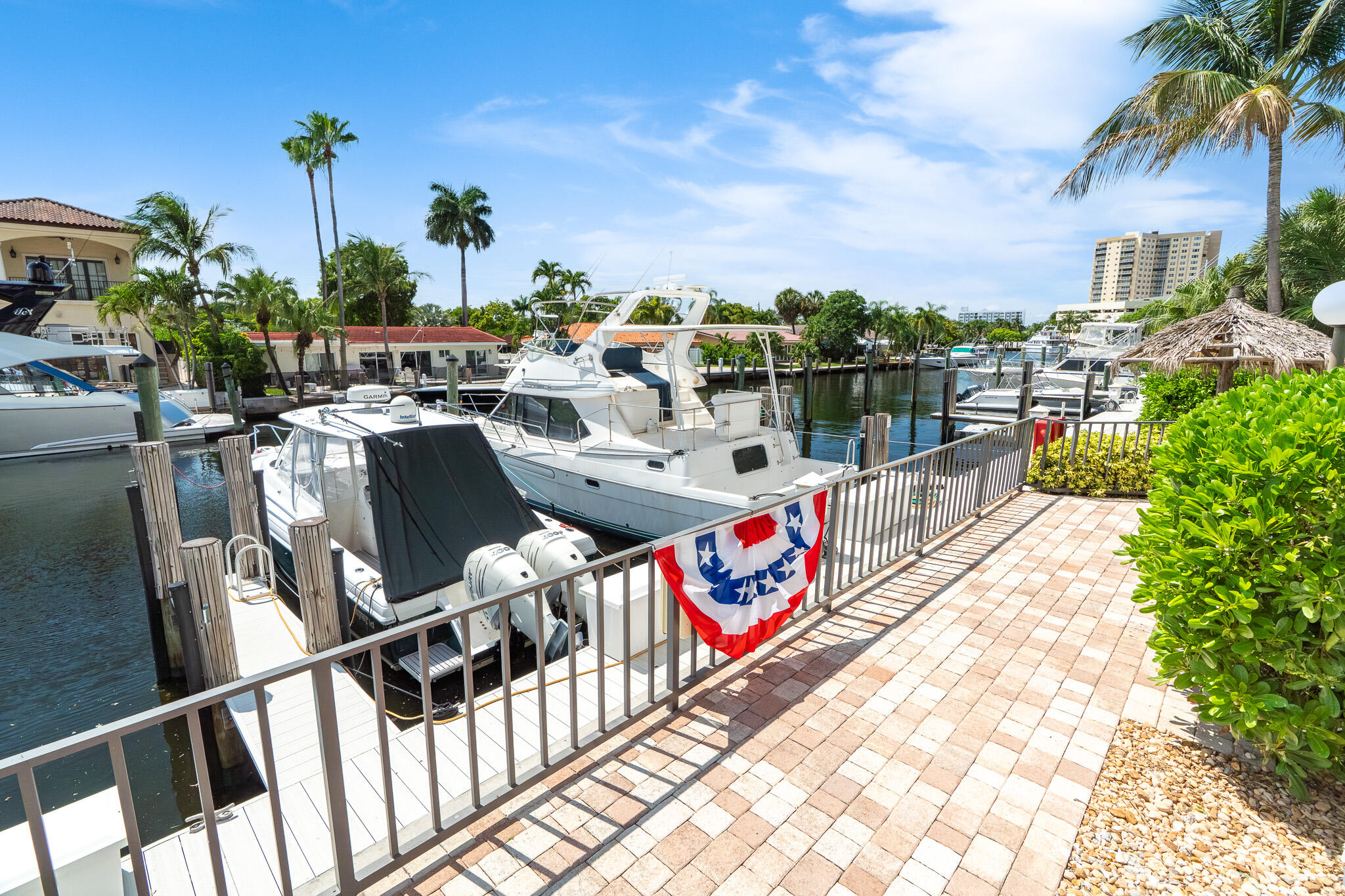 RENAISSANCE OF POMPANO BEACH III - Residential Lease