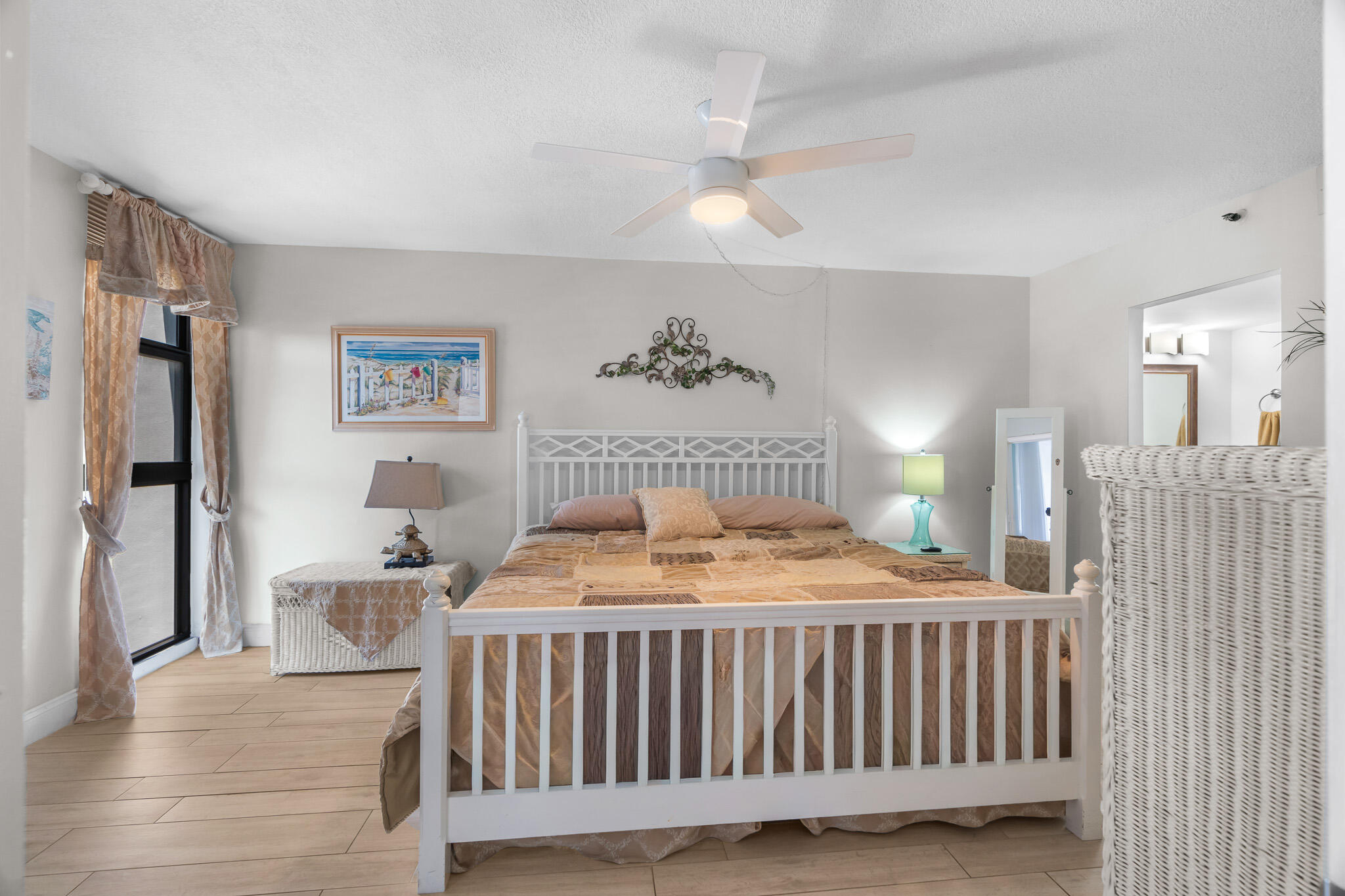 RENAISSANCE OF POMPANO BEACH III - Residential Lease