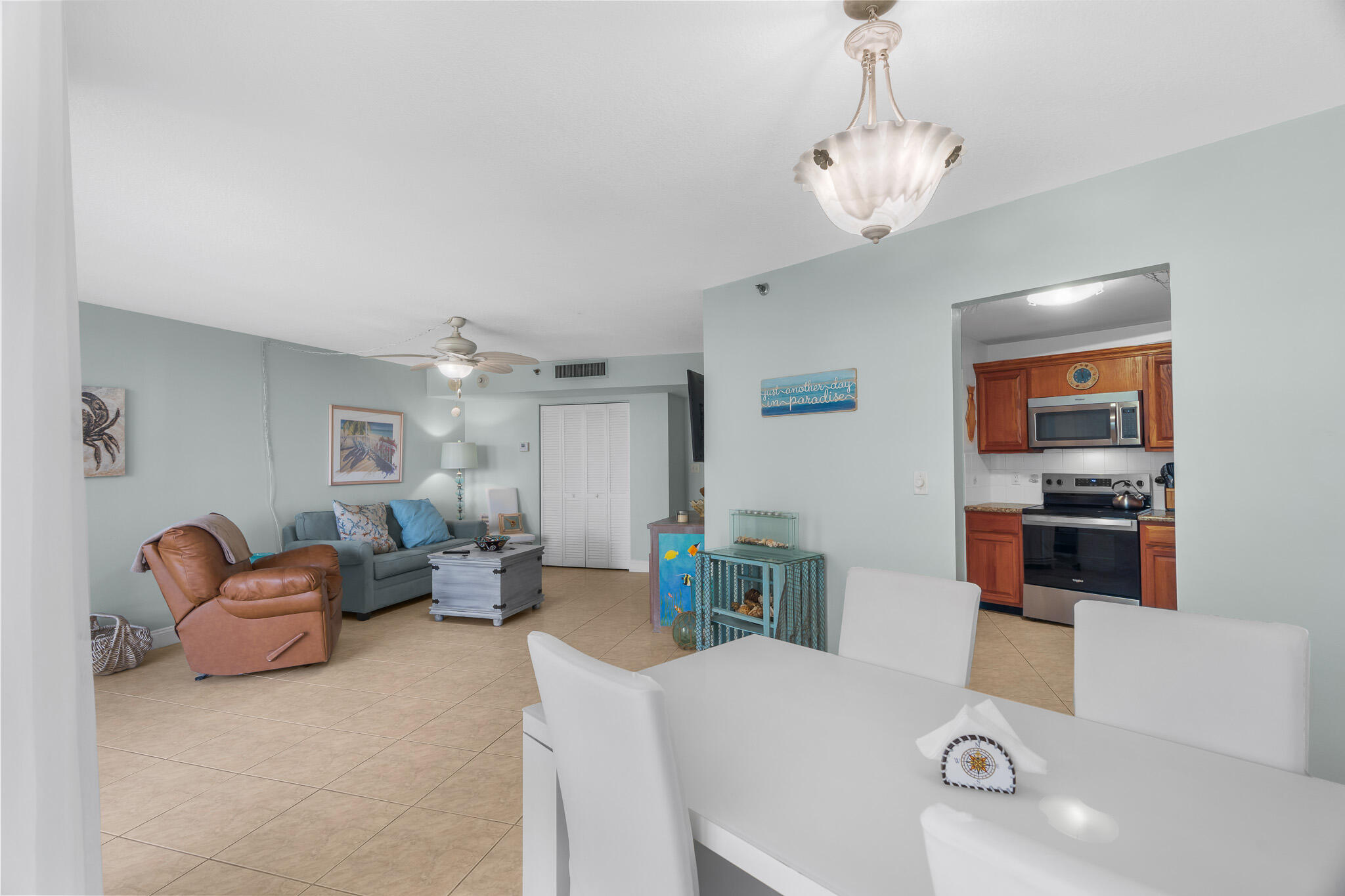 RENAISSANCE OF POMPANO BEACH III - Residential Lease