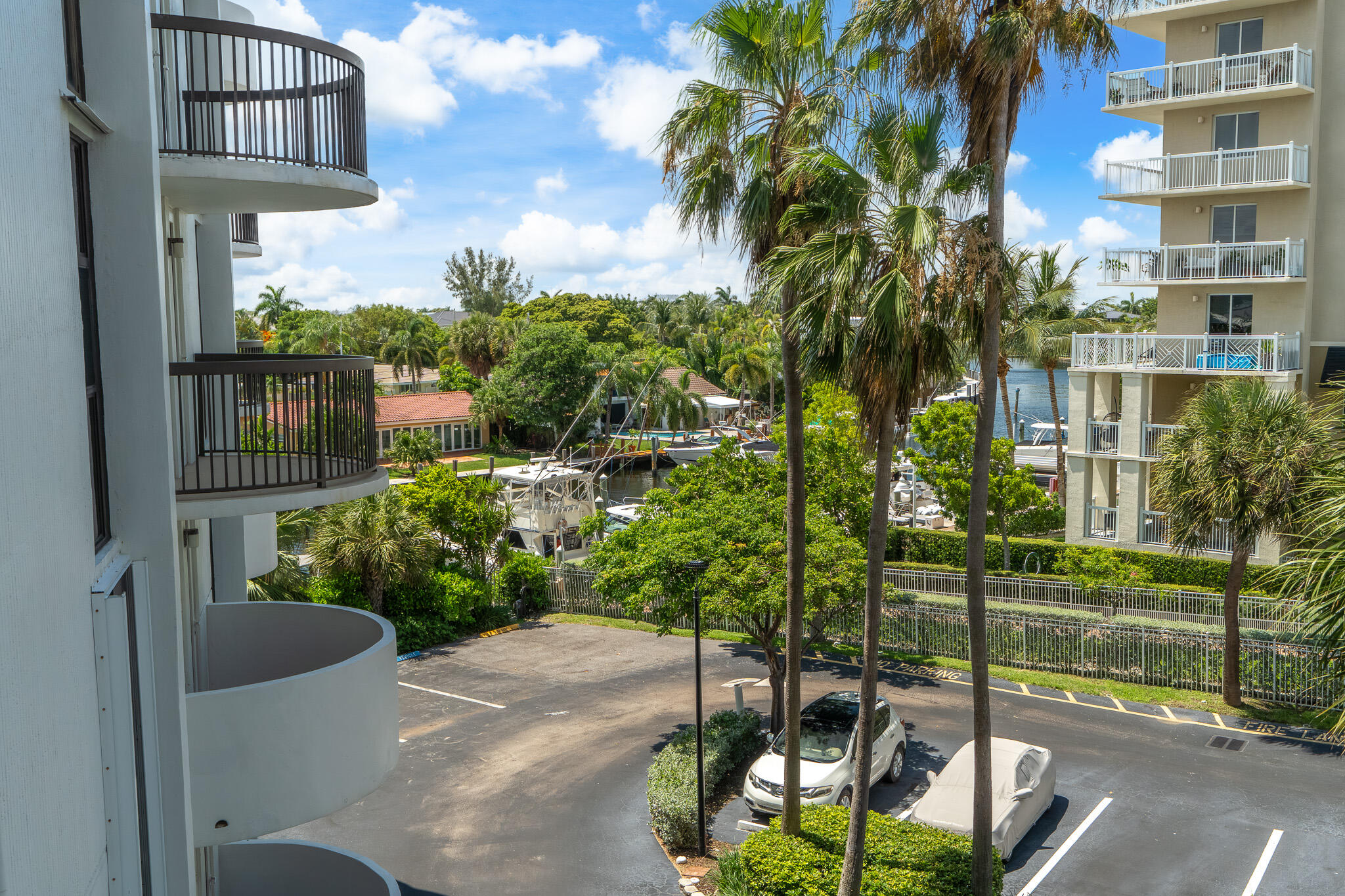 RENAISSANCE OF POMPANO BEACH III - Residential Lease