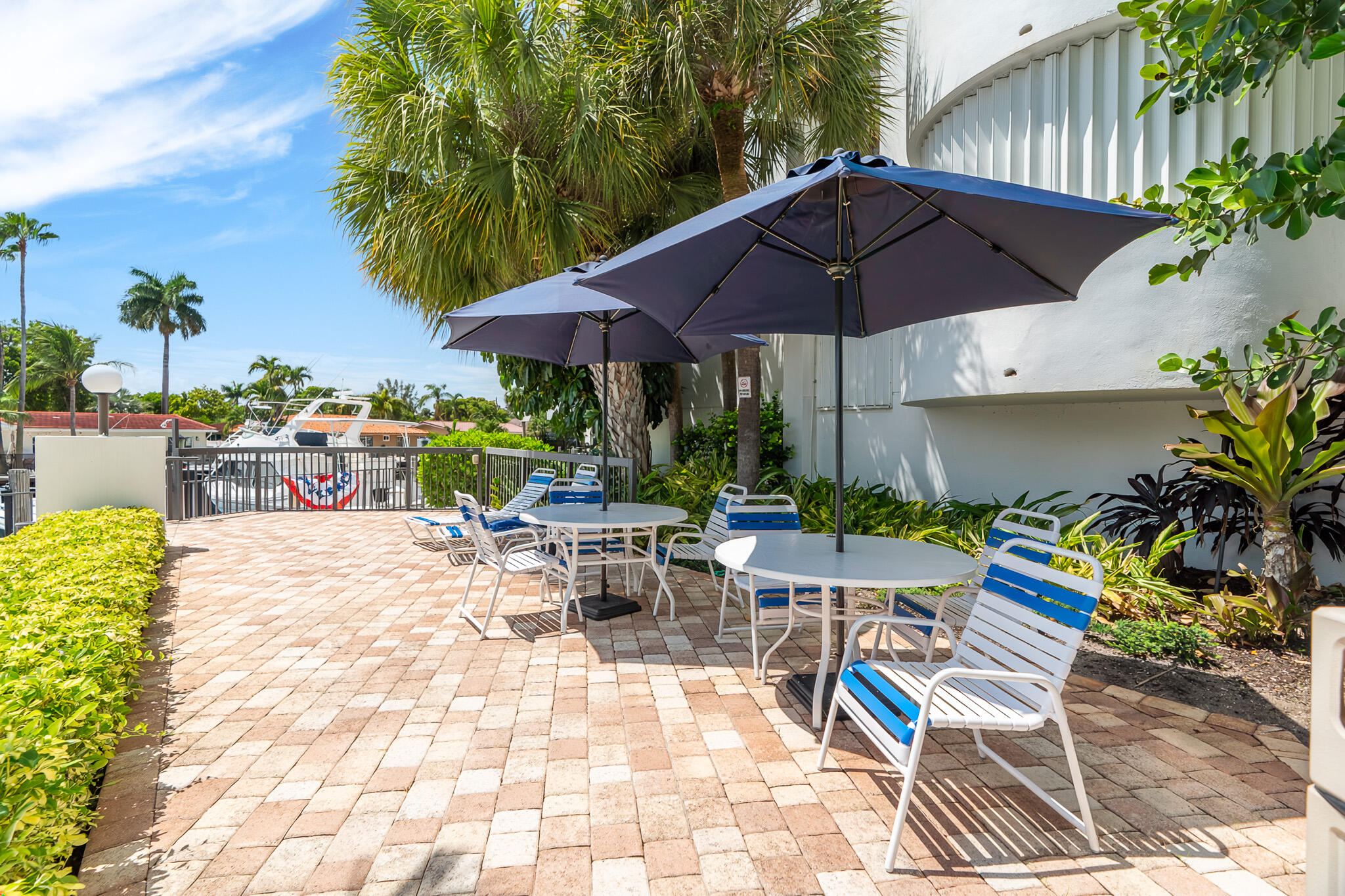 RENAISSANCE OF POMPANO BEACH III - Residential Lease