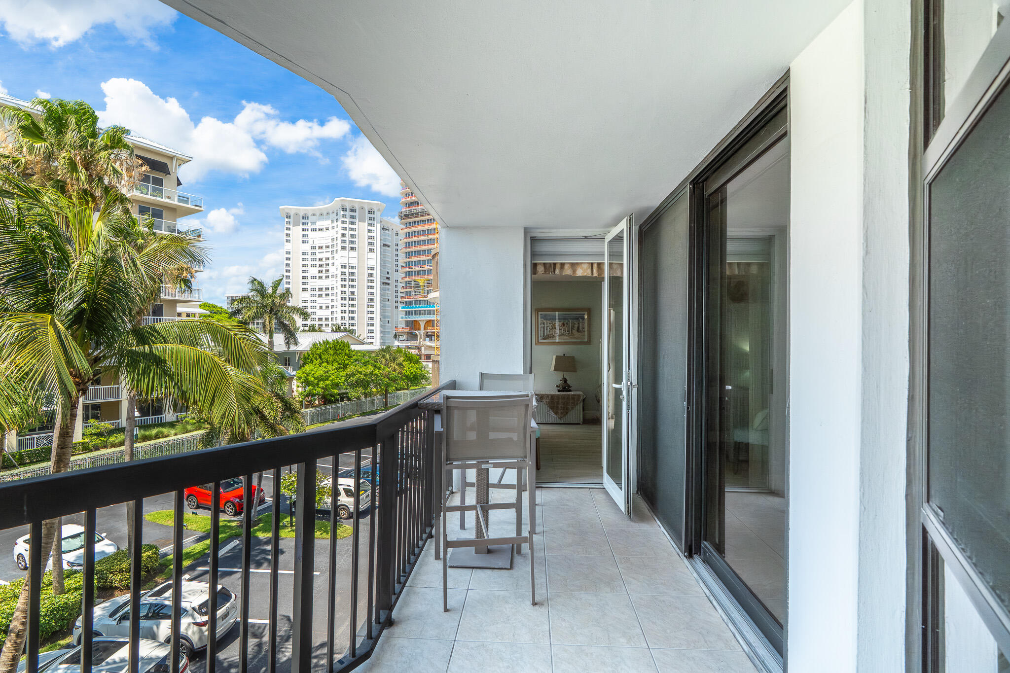 RENAISSANCE OF POMPANO BEACH III - Residential Lease