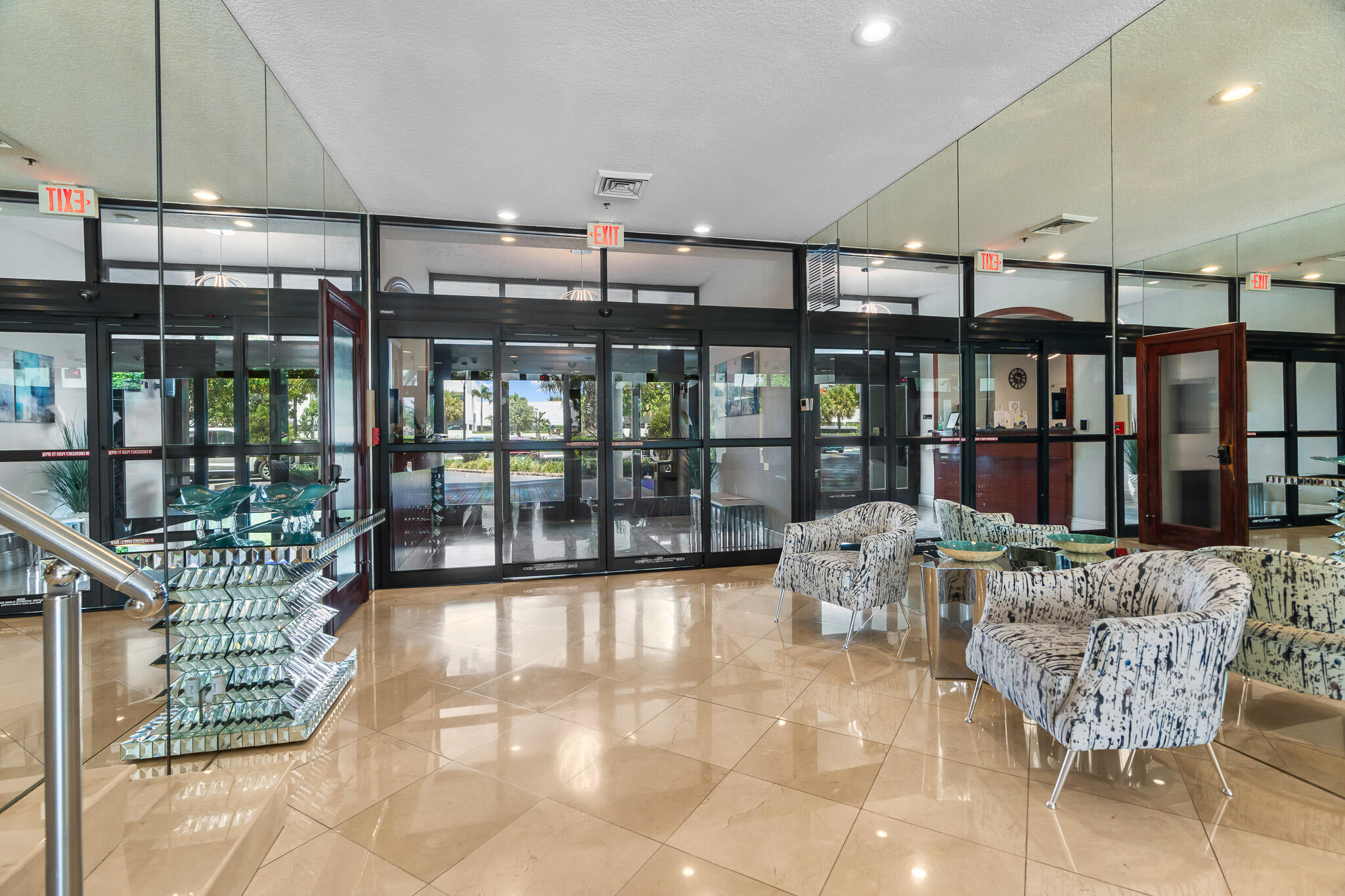 RENAISSANCE OF POMPANO BEACH III - Residential Lease