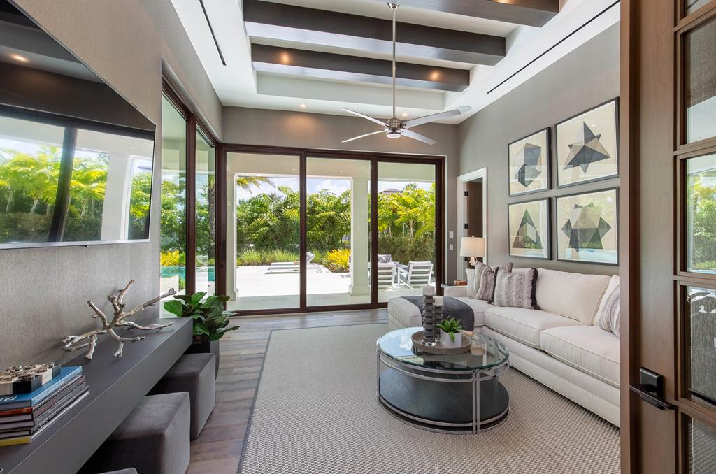 MALLET HILL OF WELLINGTON COUNTRYPLACE - Residential