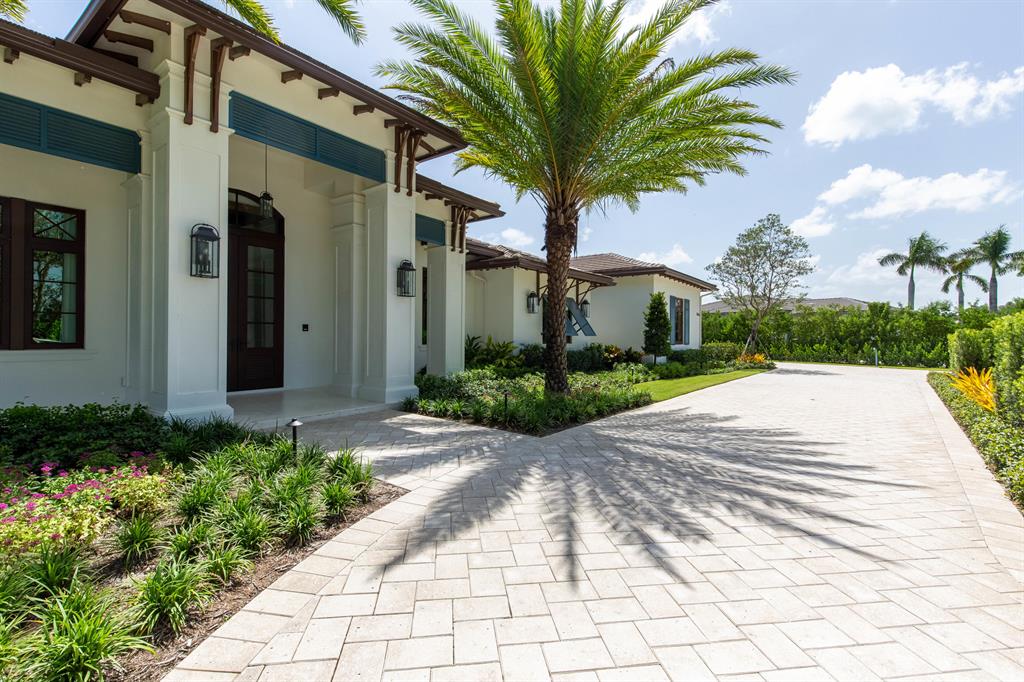 MALLET HILL OF WELLINGTON COUNTRYPLACE - Residential