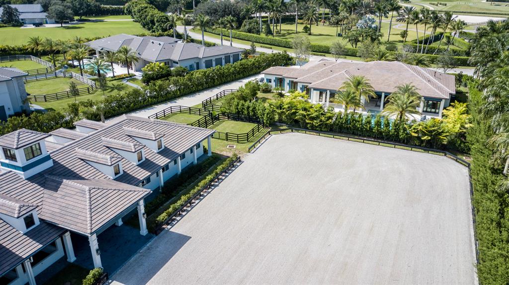 MALLET HILL OF WELLINGTON COUNTRYPLACE - Residential