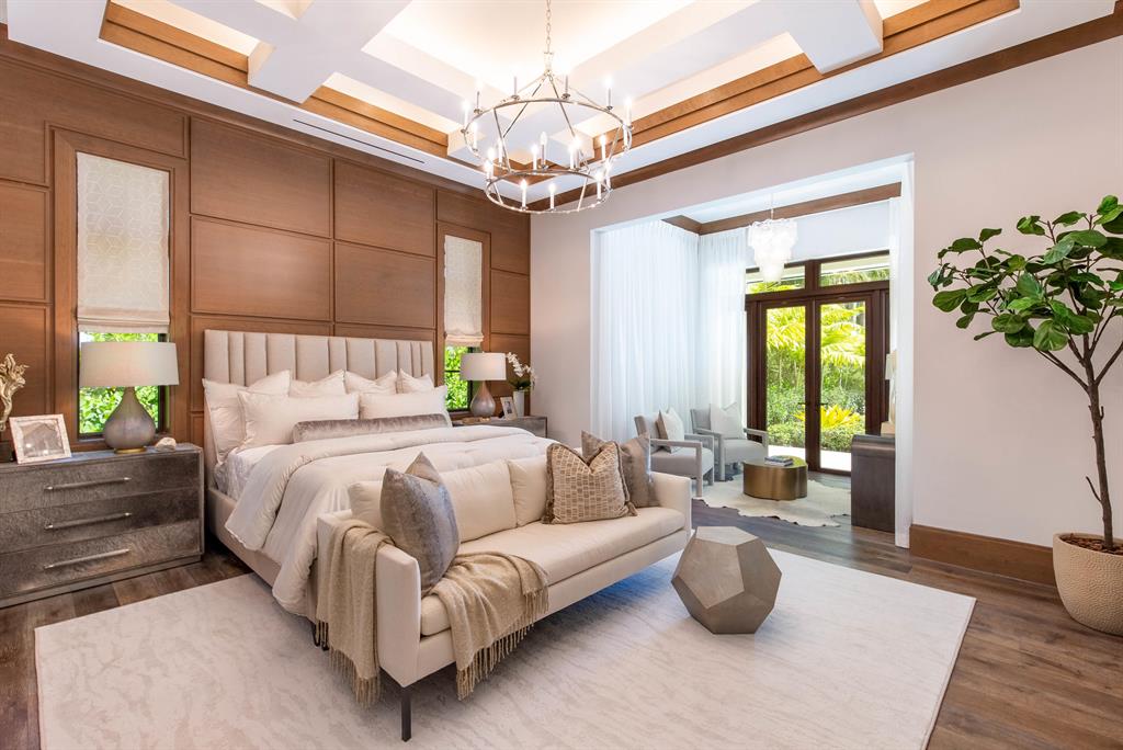 MALLET HILL OF WELLINGTON COUNTRYPLACE - Residential