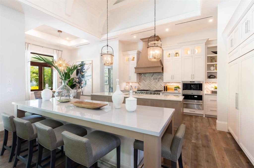 MALLET HILL OF WELLINGTON COUNTRYPLACE - Residential