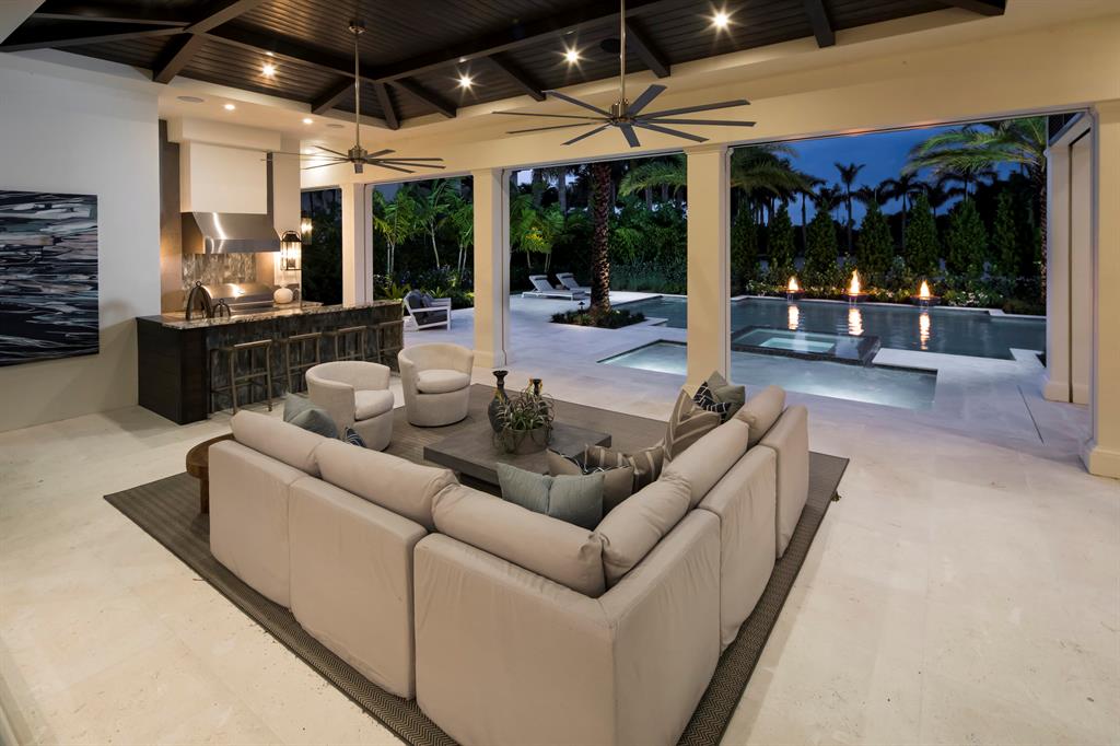 MALLET HILL OF WELLINGTON COUNTRYPLACE - Residential