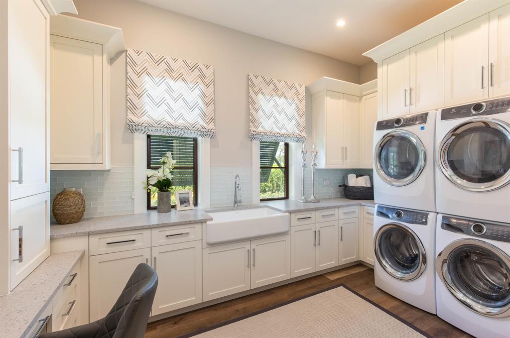 MALLET HILL OF WELLINGTON COUNTRYPLACE - Residential