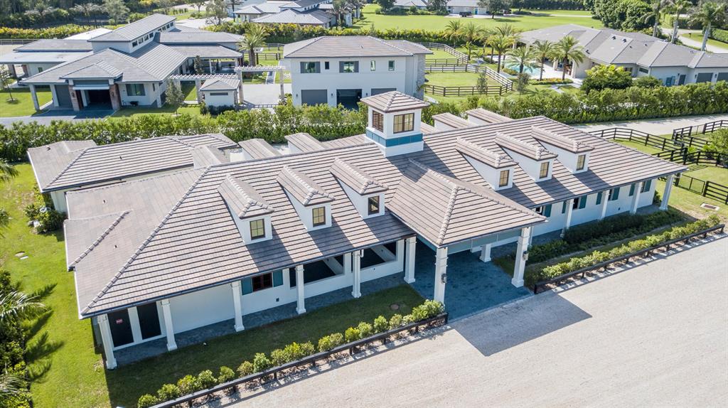 MALLET HILL OF WELLINGTON COUNTRYPLACE - Residential