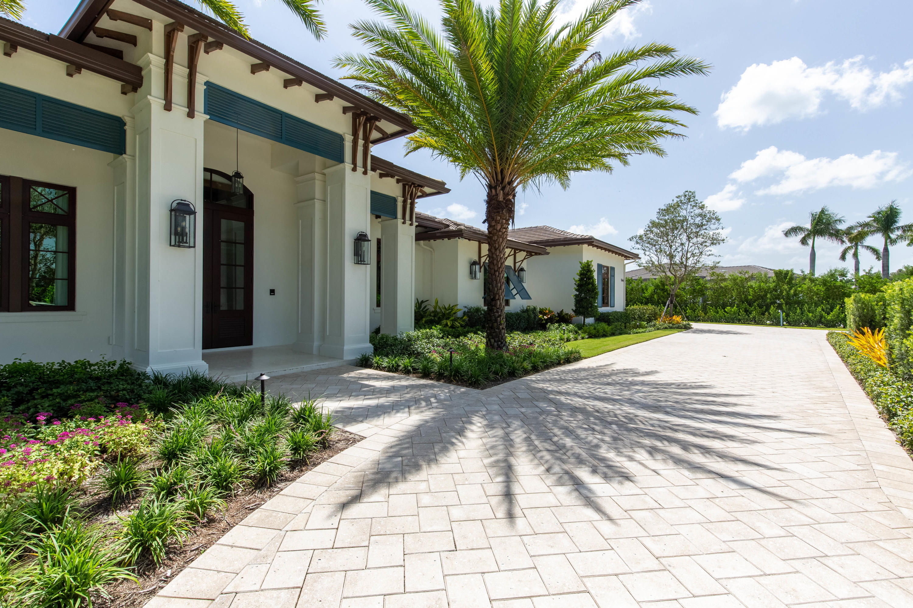 MALLET HILL OF WELLINGTON COUNTRYPLACE - Residential