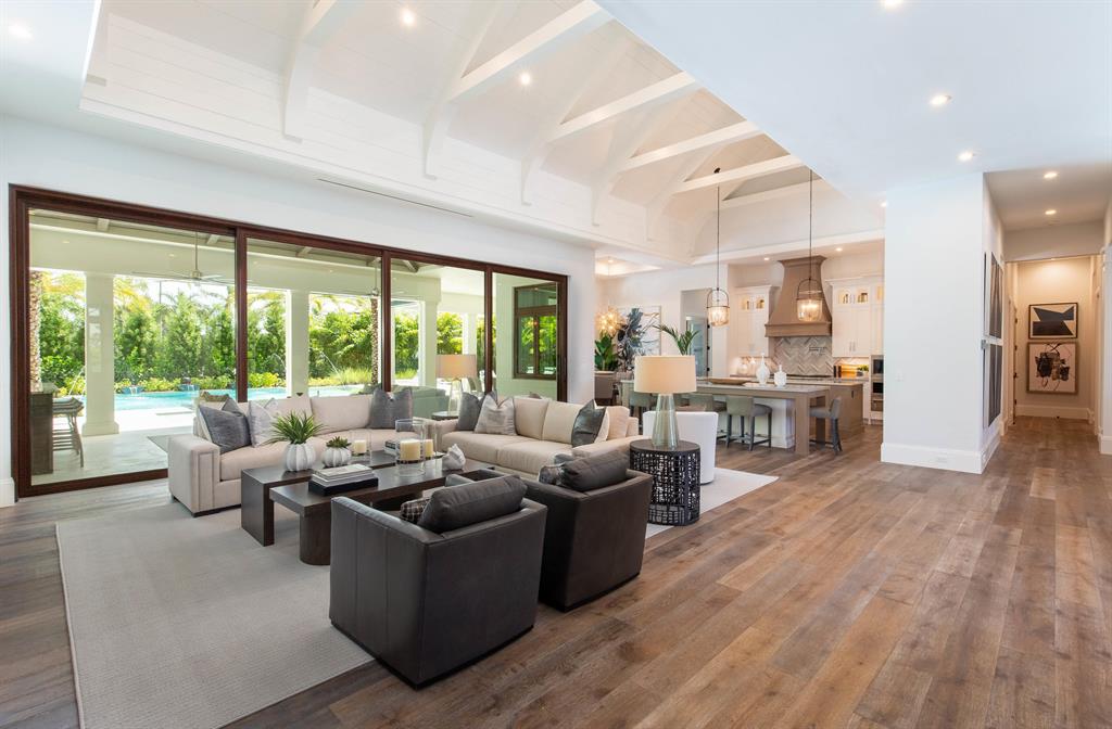 MALLET HILL OF WELLINGTON COUNTRYPLACE - Residential