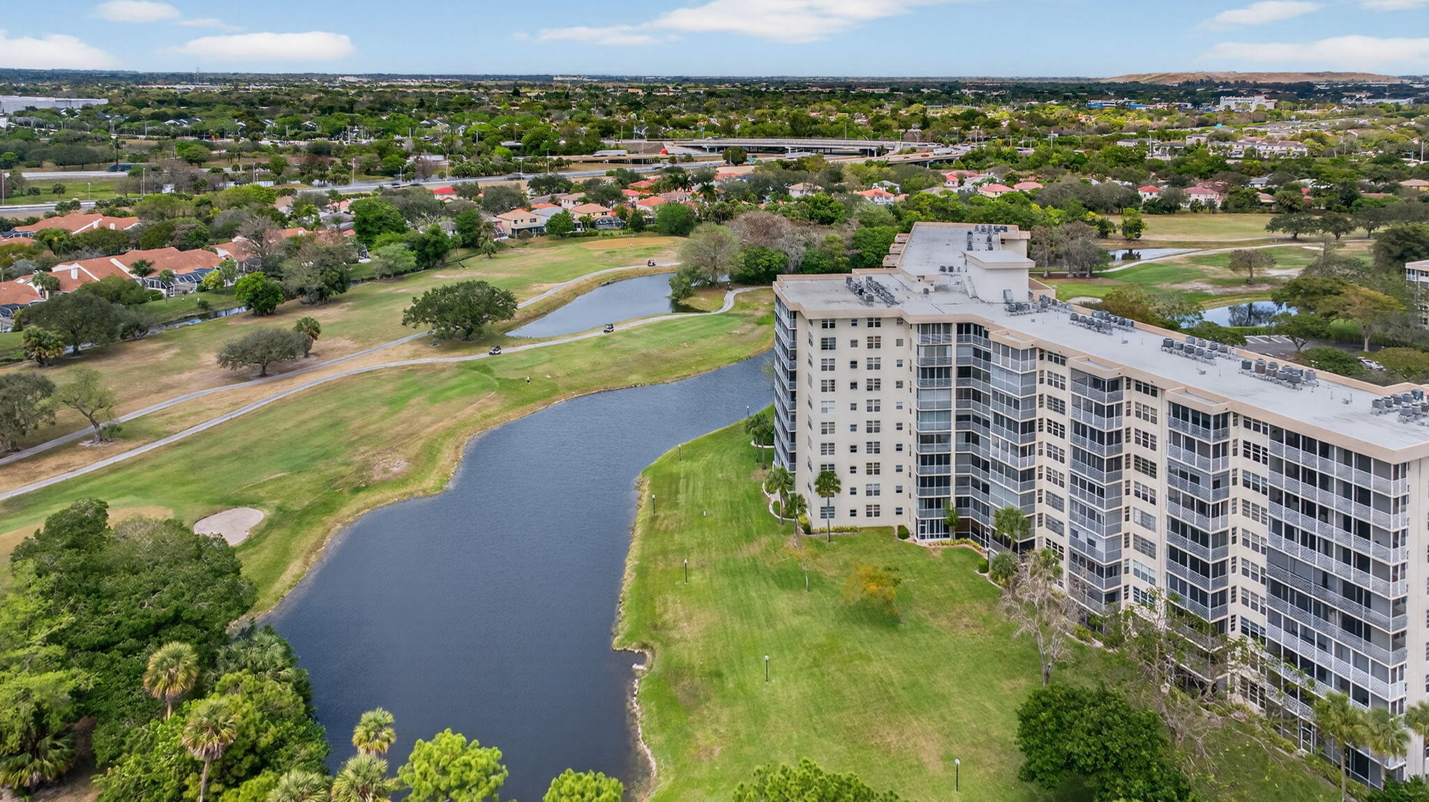 NO 114 PALM-AIRE COUNTRY CLUB - Residential