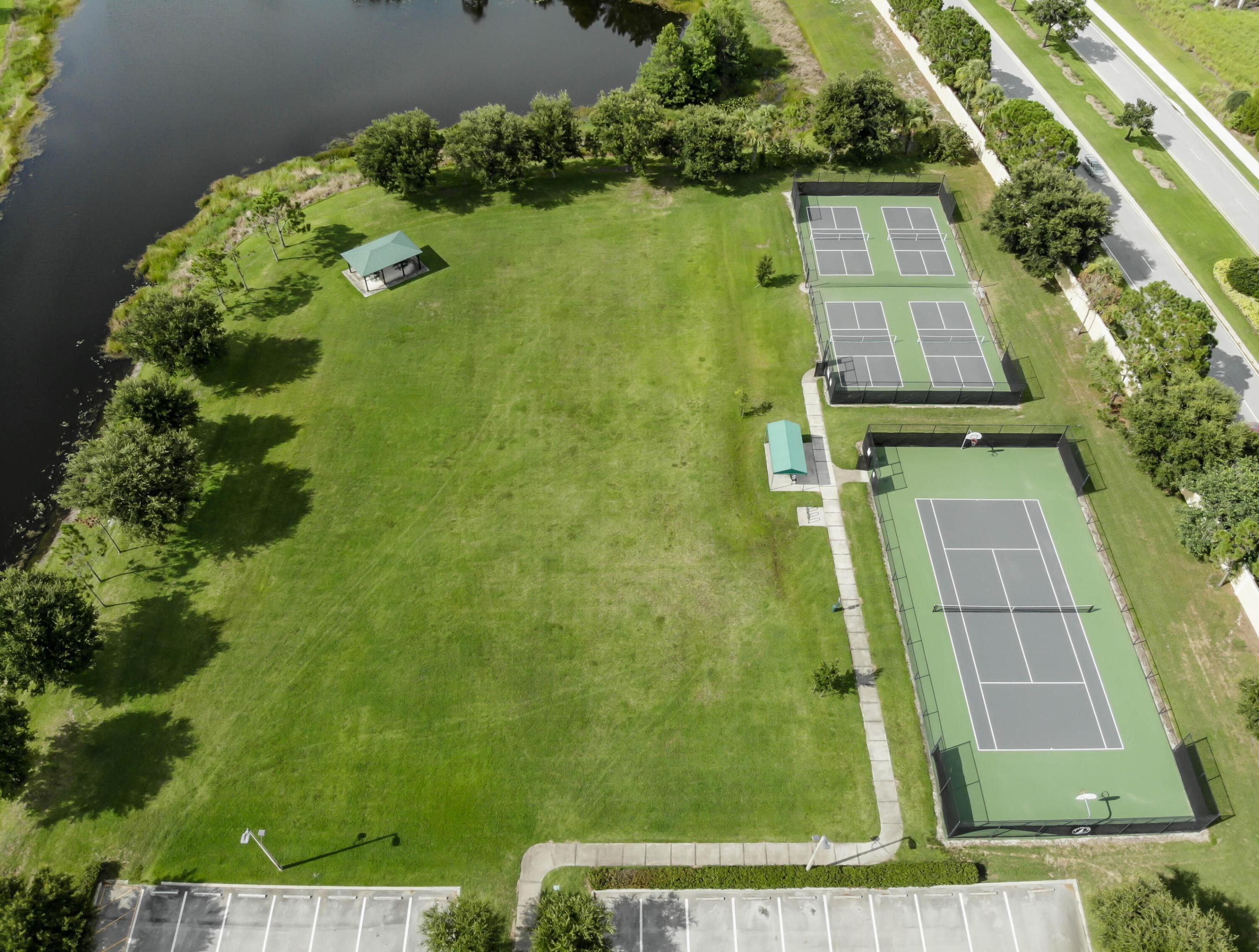 THE RESERVE WILLOW PINES WEST AT PGA VILLAGE - Residential