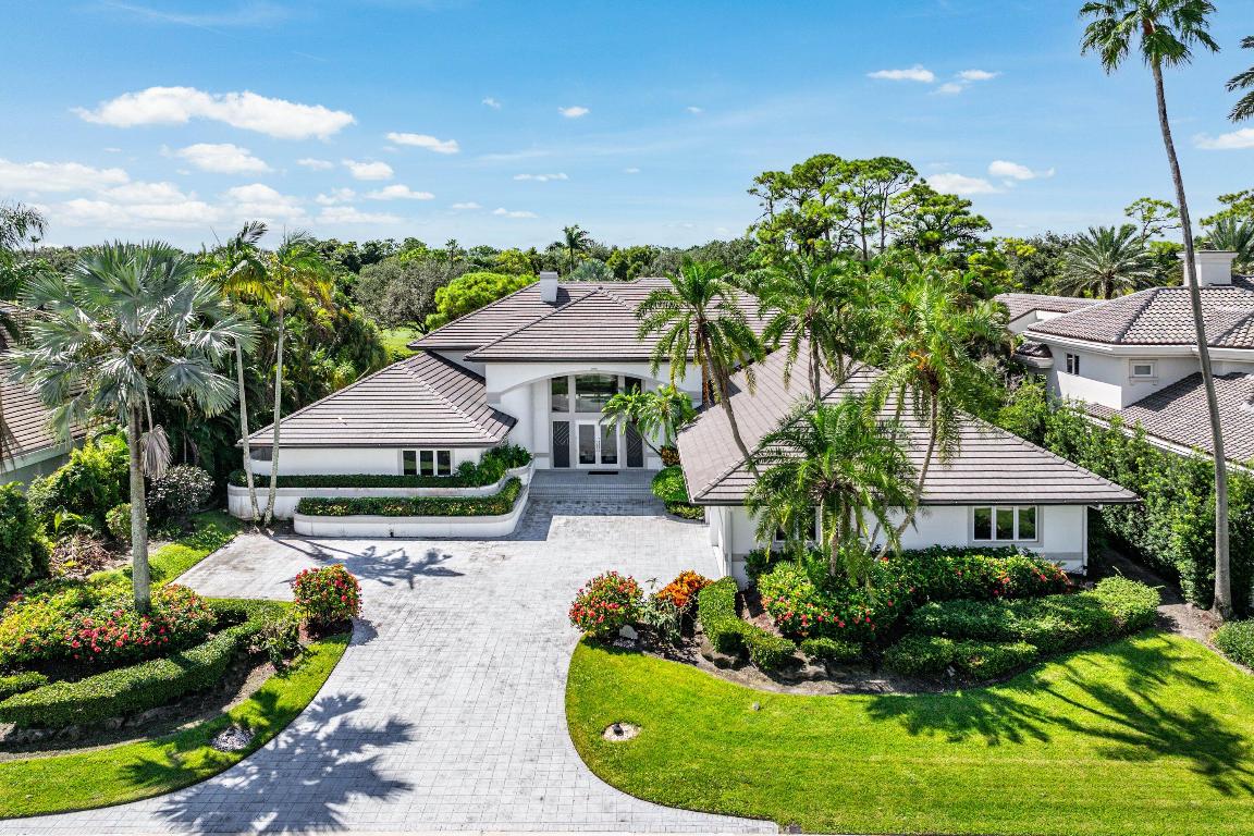Come build your dream home in Frenchman's Creek!
This property is located on the 16th hole of South Course in prestigious Frenchman's Creek. The lot spans .54 acres and offers very private double fairway views. The current structure is a spacious 5,600 sq. ft. single-story home.

Frenchman's Creek Members enjoy the ultimate concierge lifestyle with resort amenities, state-of-the-art brand new clubhouse, two 18-hole championship golf courses - for only 600 homes. Numerous dining options, navigable waterways, racquet sports, social events and so much more. The exclusive Beach Club, included with membership, located on beautiful Juno Beach allows use of pool, restaurant, beach attendant and water activities.