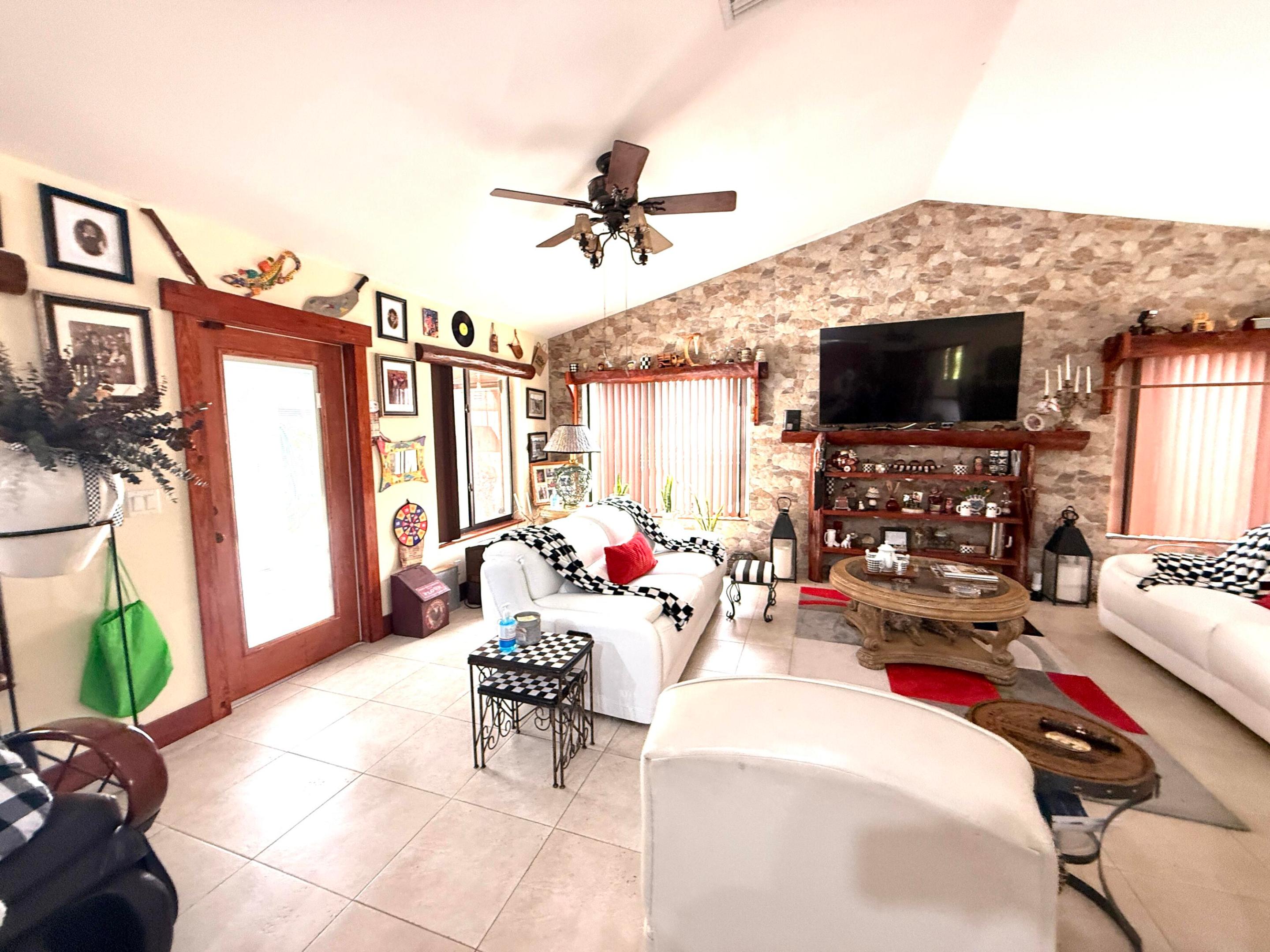 Loxahatchee - Residential