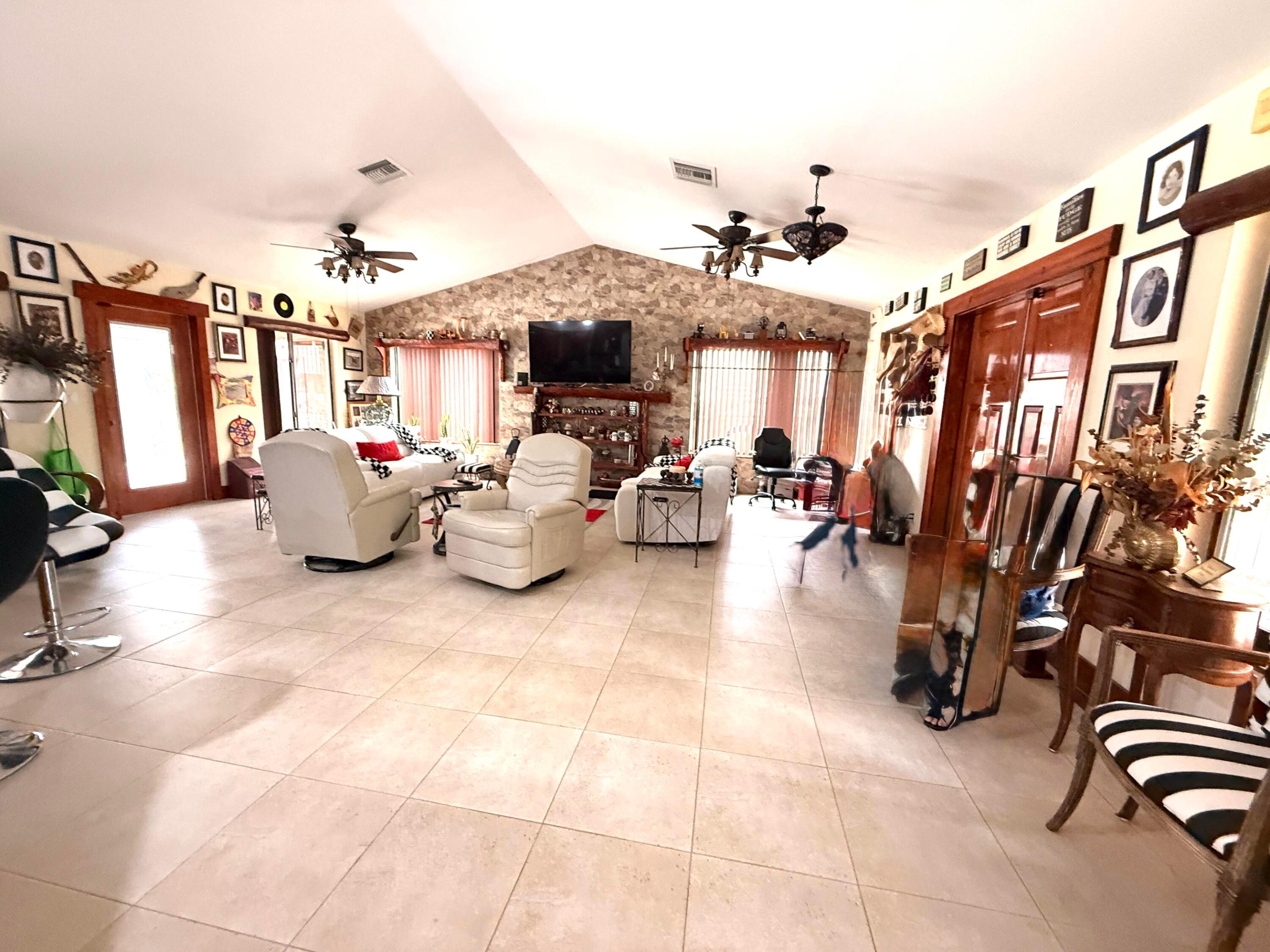 Loxahatchee - Residential
