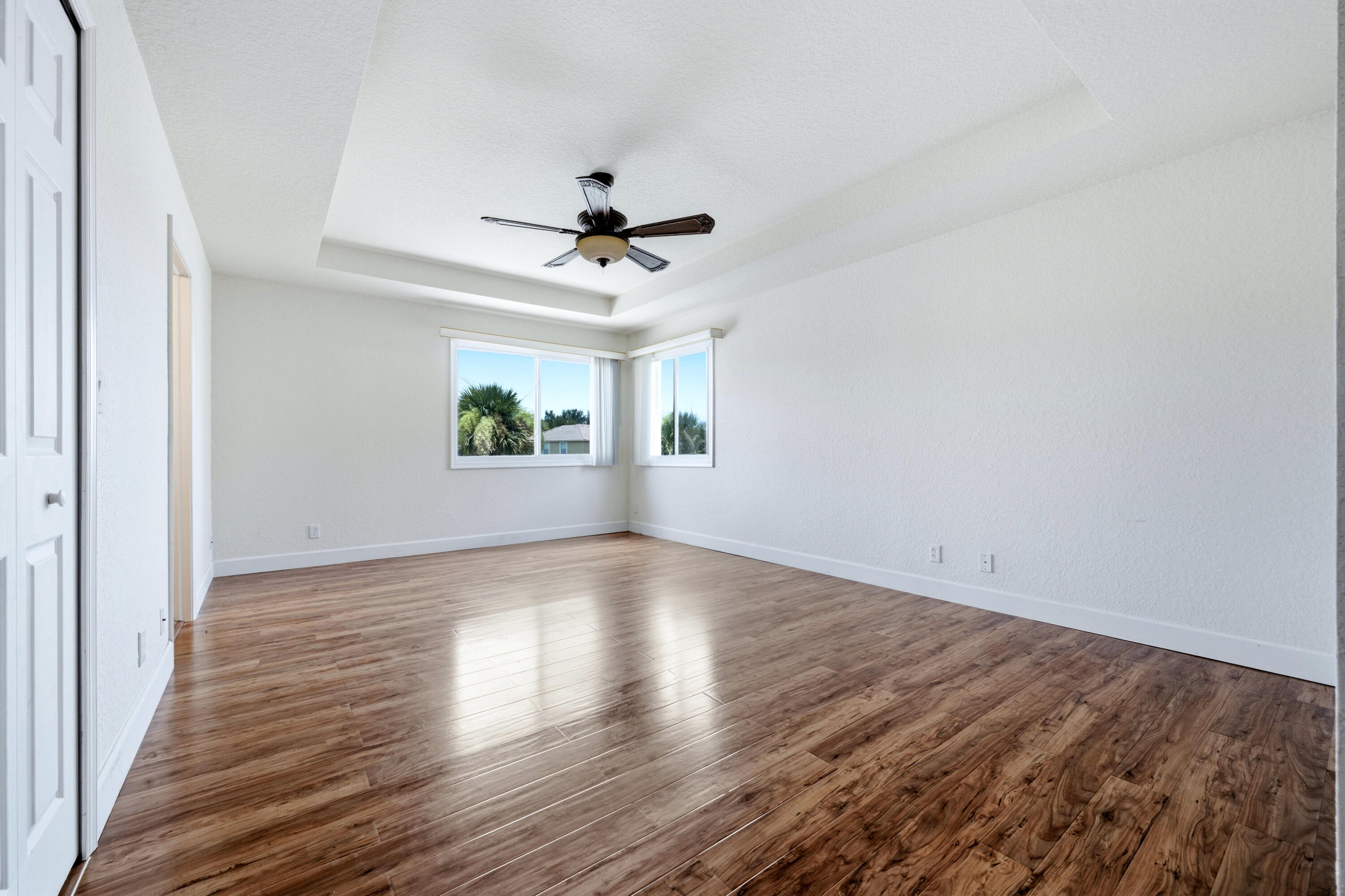 GABLES AT NORTHLAKE 1 - Residential