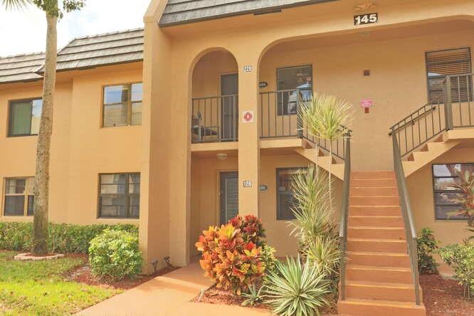 Golden Lakes Village - Residential