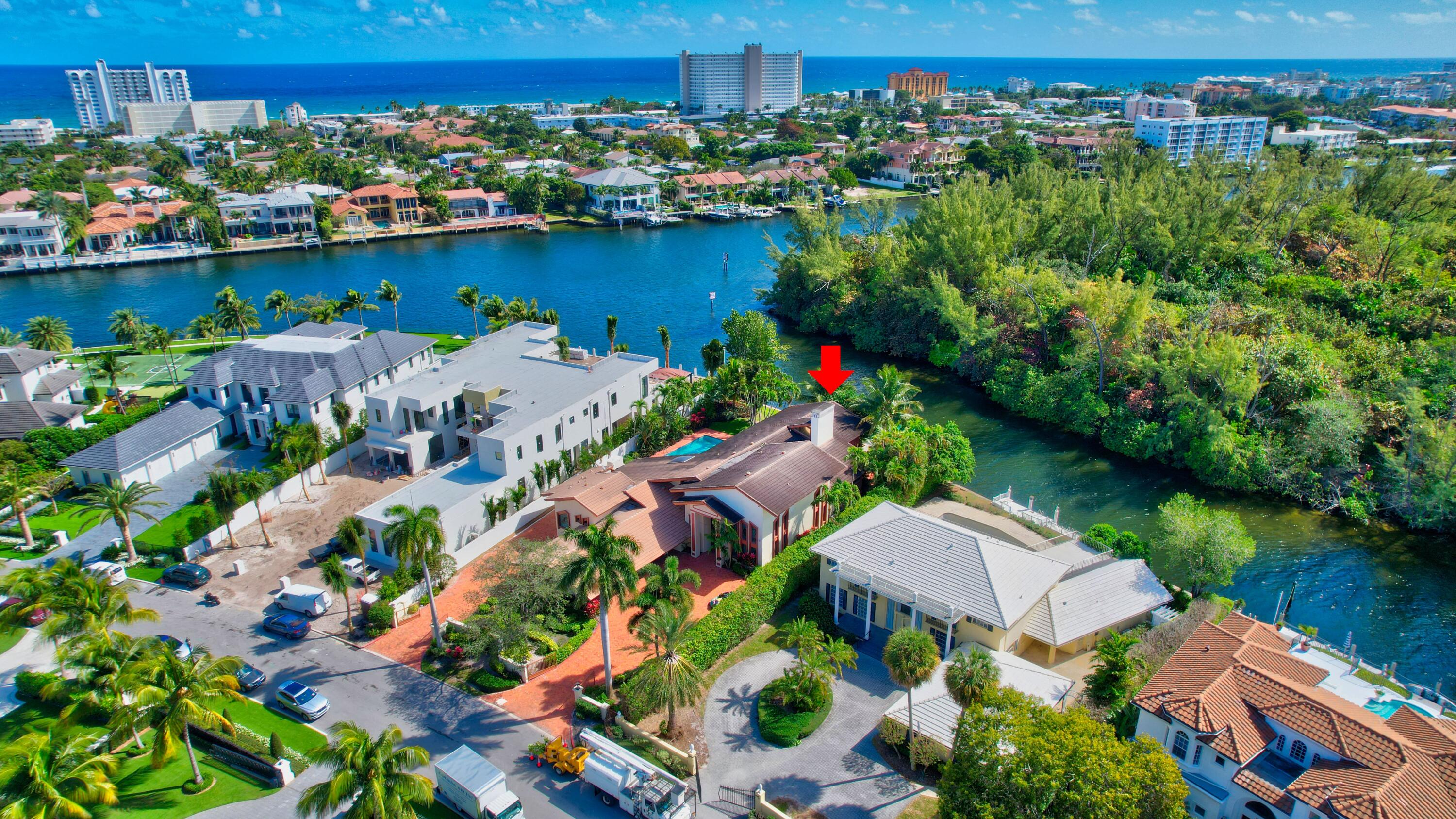 ROYAL PALM YACHT & COUNTRY CLUB - Residential