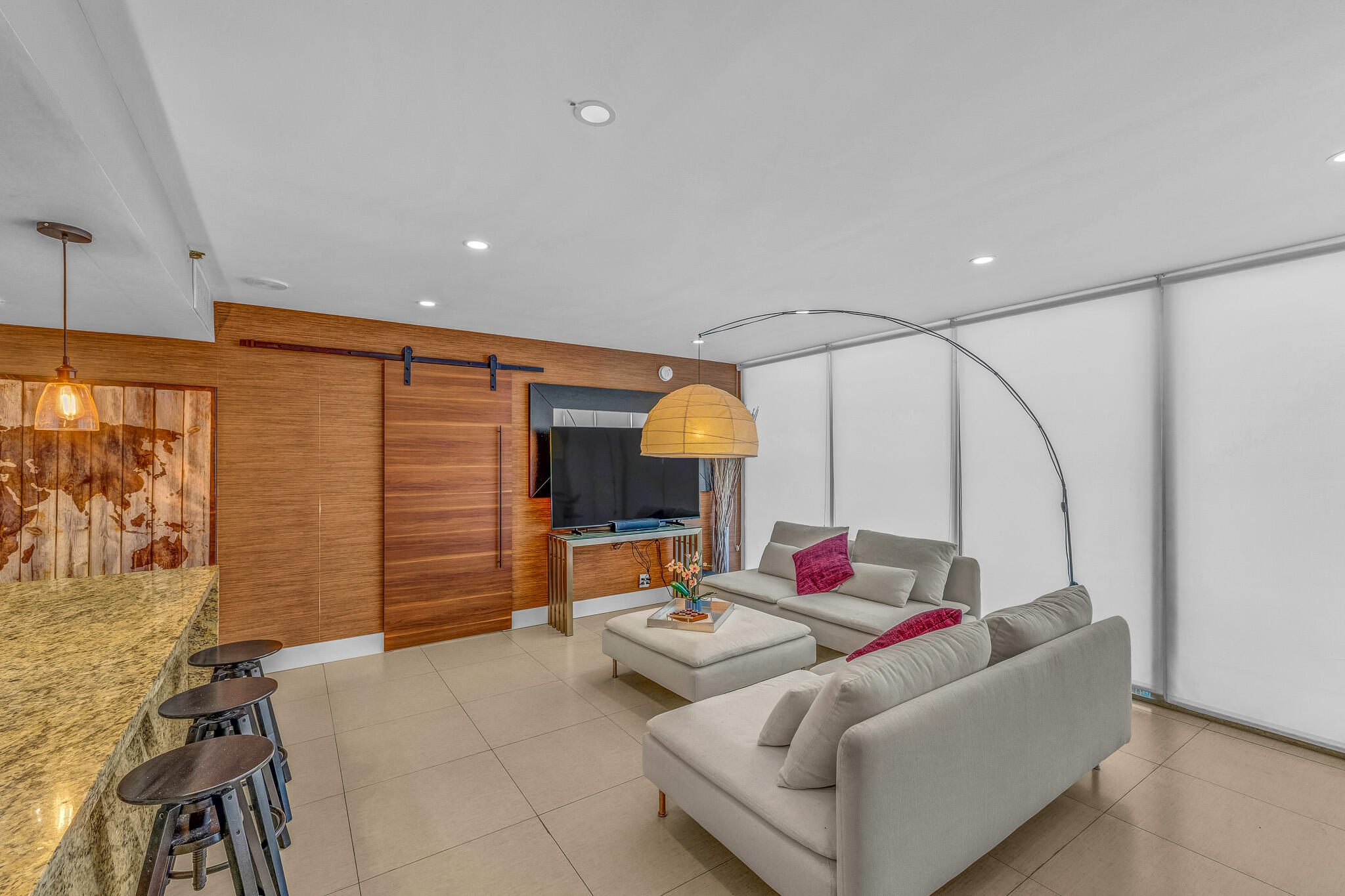 THE GRANDVIEW PALACE CONDO - Residential Lease