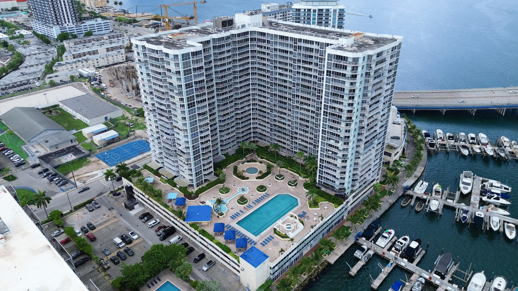 THE GRANDVIEW PALACE CONDO - Residential Lease