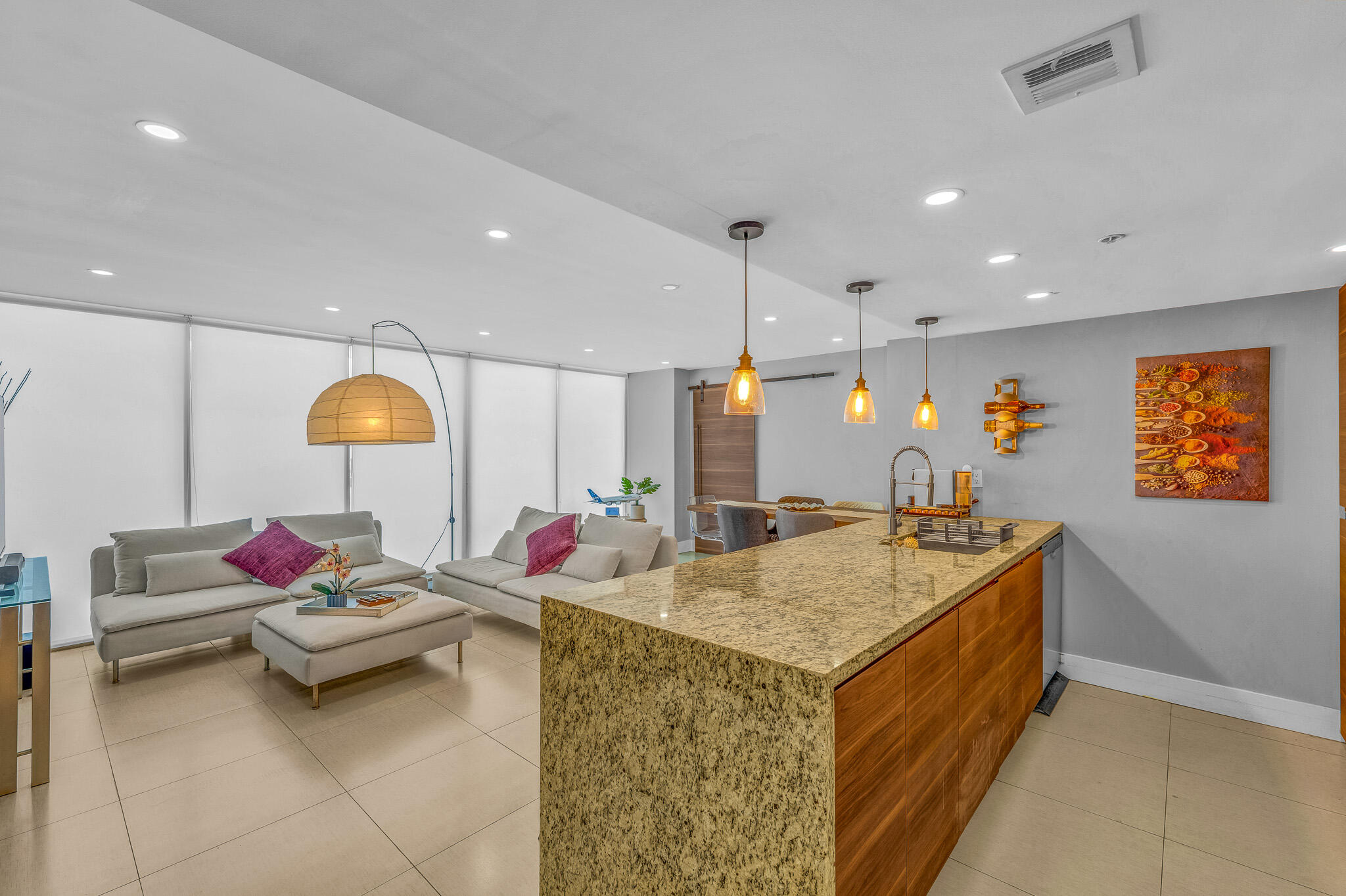 THE GRANDVIEW PALACE CONDO - Residential Lease