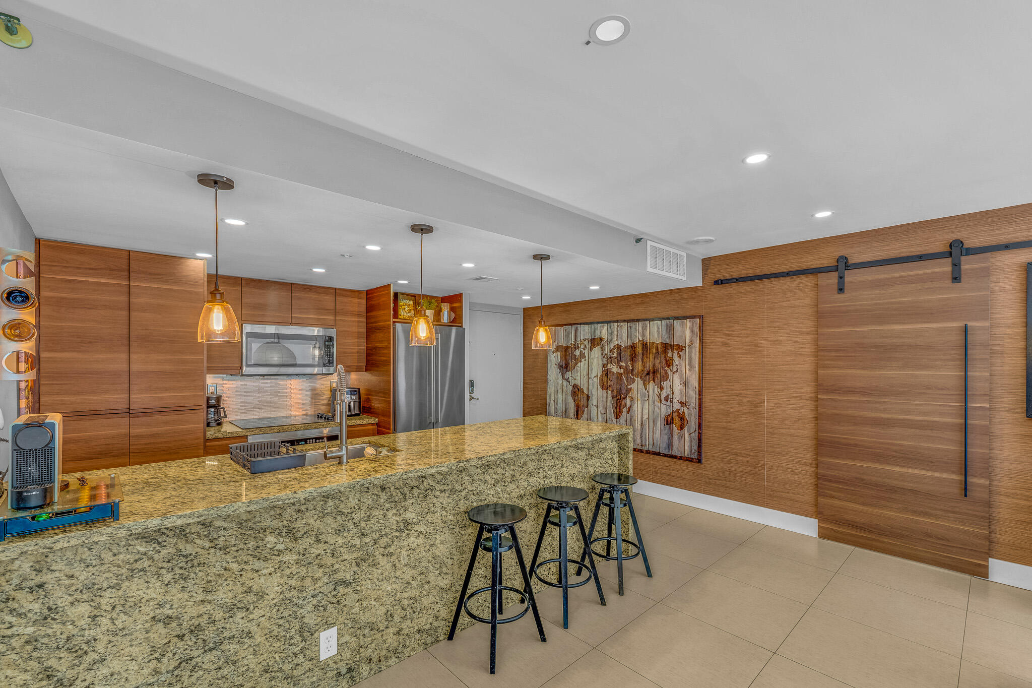 THE GRANDVIEW PALACE CONDO - Residential Lease