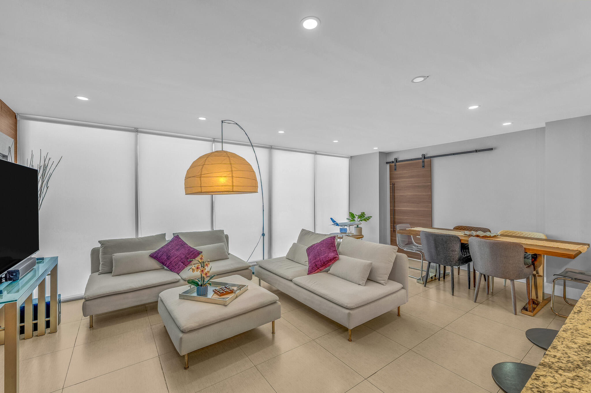 THE GRANDVIEW PALACE CONDO - Residential Lease