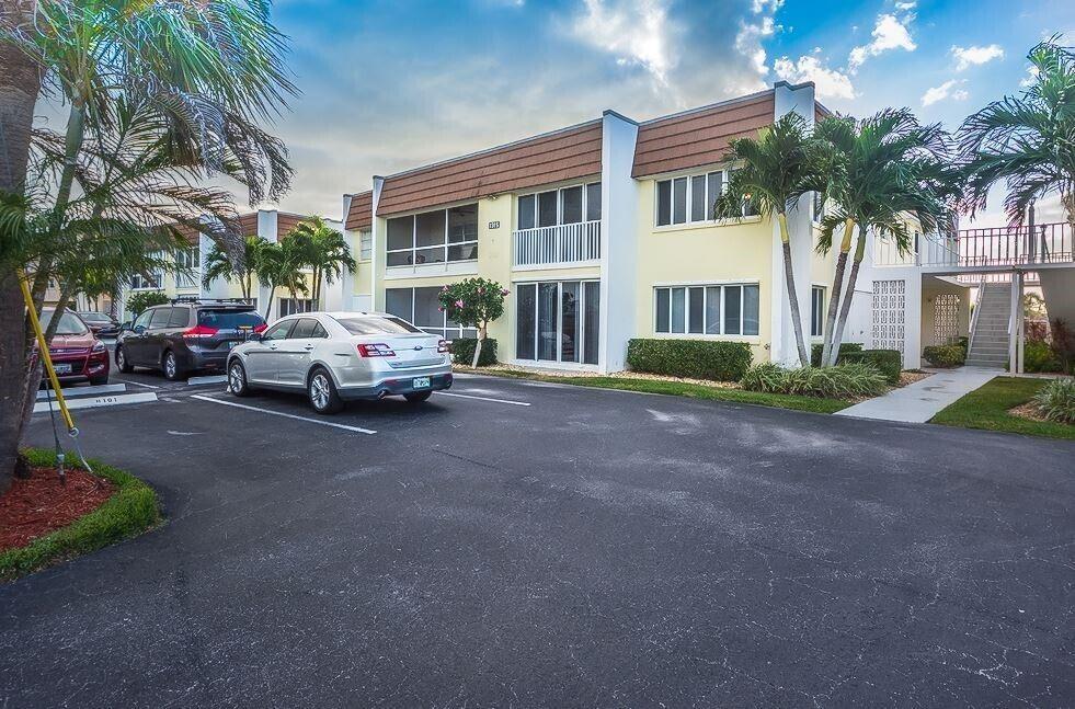 COLONNADES CONDOMINIUM NO 1 - Residential
