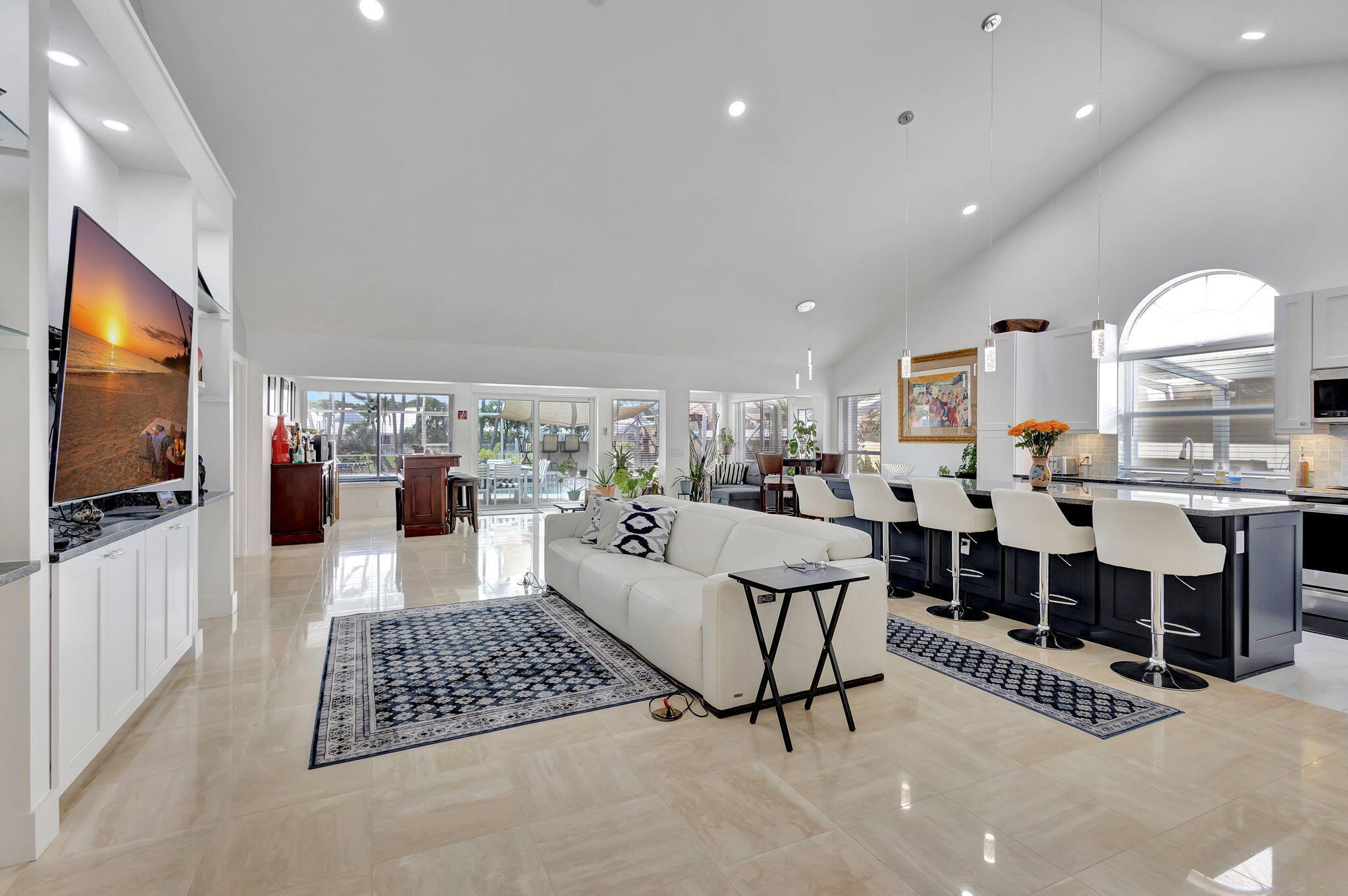 SARATOGA BAY - Residential